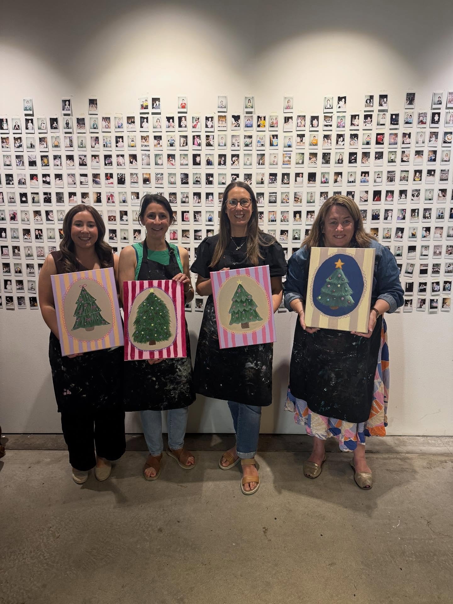 Our final Paint + Sip for the year was such a wholesome way to wrap up &amp; get into the festive spirit 🎄