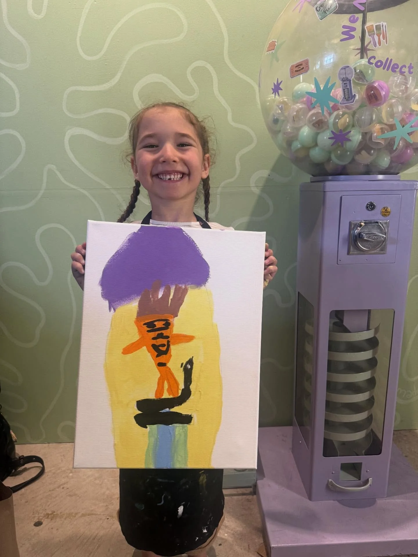 Today we hosted our Creative Language Studio session with @allvoicesspeechpathology and had so much fun that this is the only photo I took&hellip; but honestly, that smile says it all!

We explored descriptive words and played around with using them 