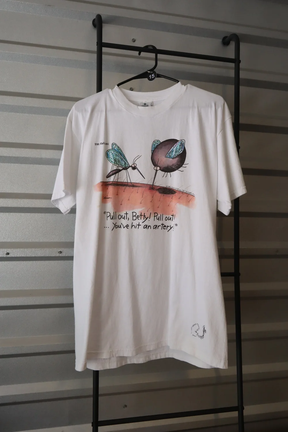 1015 Vintage 1982 Far Side 'Mosquito' Tee - L — Snag-A-Tag Thread Co.