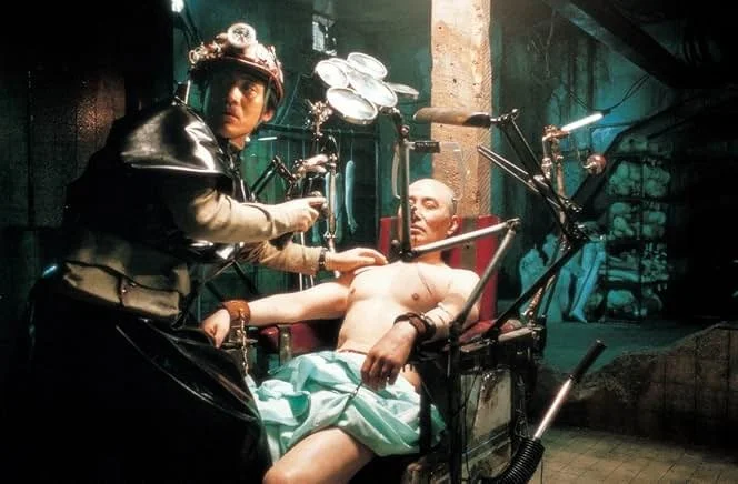 Shin Ha-kyun, Baek Yoon-shik, and Hwang Jung-min in Save the Green Planet! (2003)