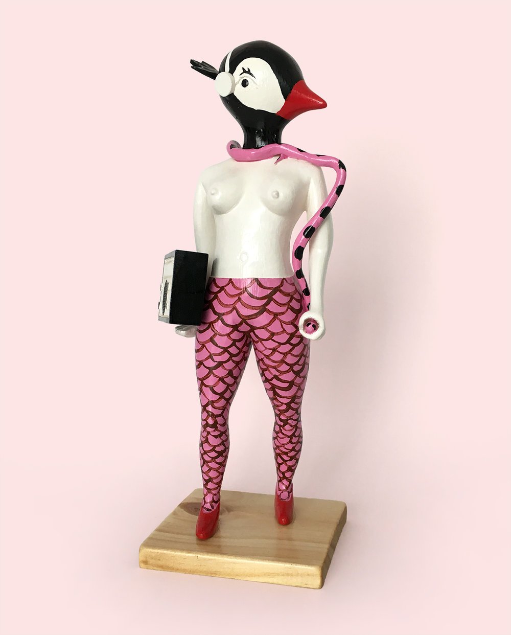 JNSQGirlFront.jpg