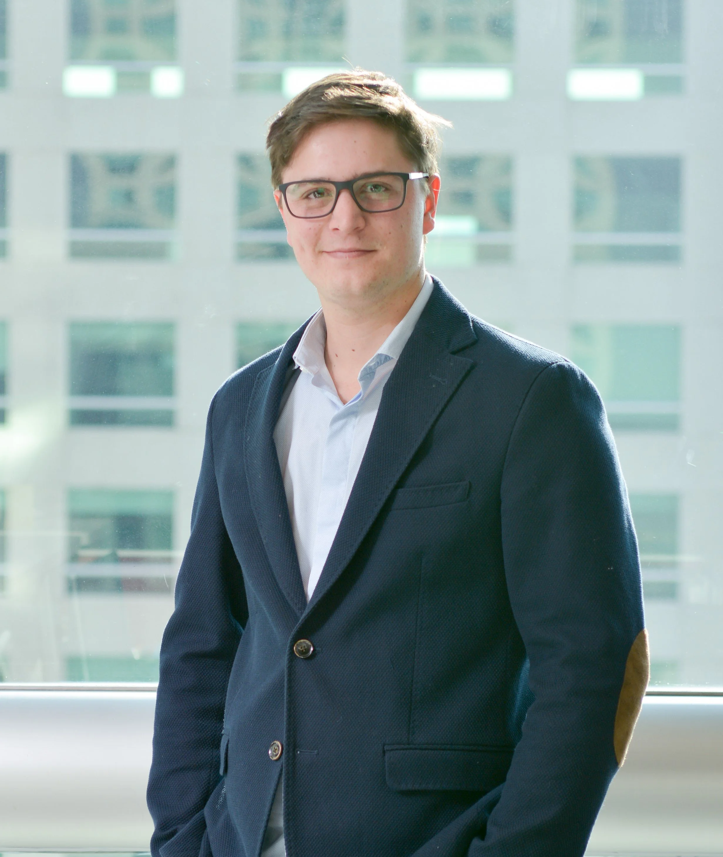 Javier Rotllant Miras – Experto en entrevistas de consultoría, ex-Bain & Company, fundador de NextEp MBB y autor de guías para McKinsey, BCG y Bain.