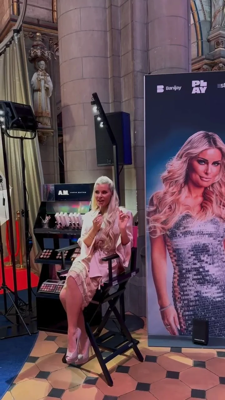 Melissa Van Hoydonck voor AM Cosmetics