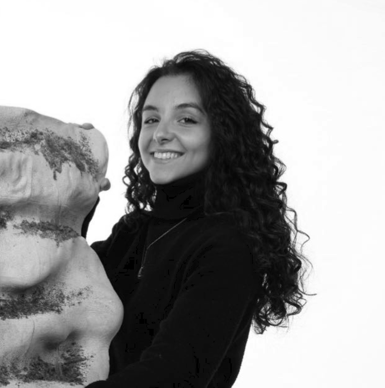 Portrait of Asia Isabel Toma.