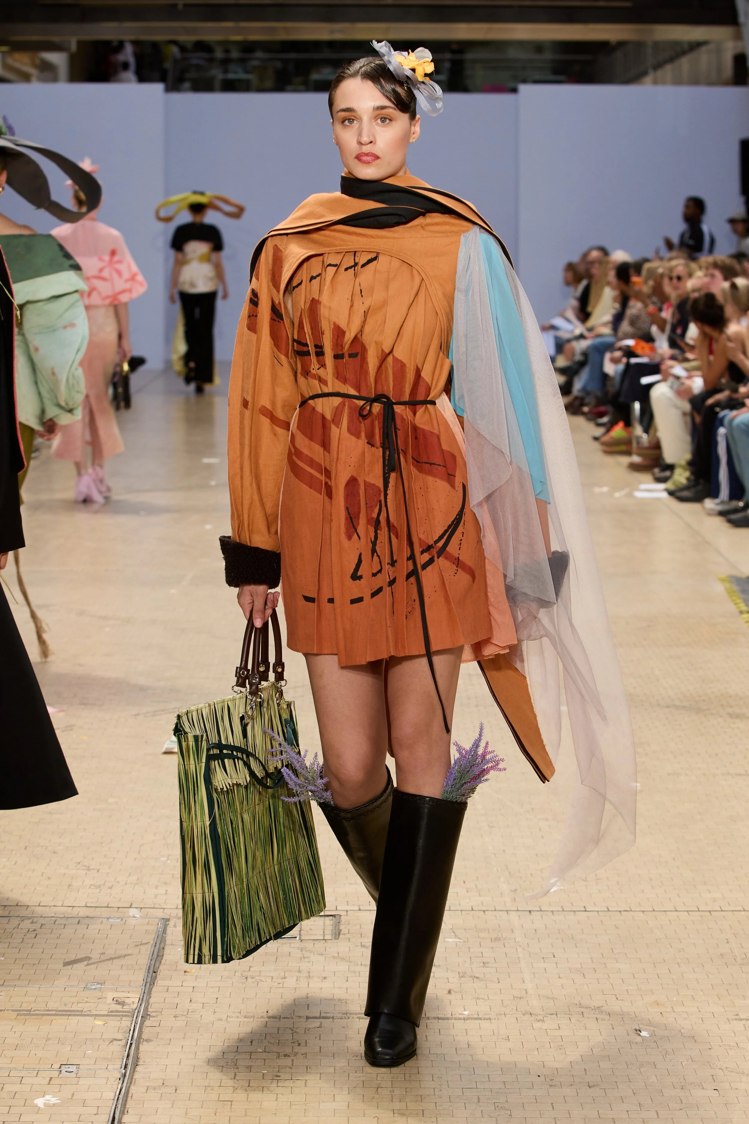 A collaboration with fashion designer Siyu Wang on her final fashion collection. Natural screenprint designs hand screenprinted by me. 