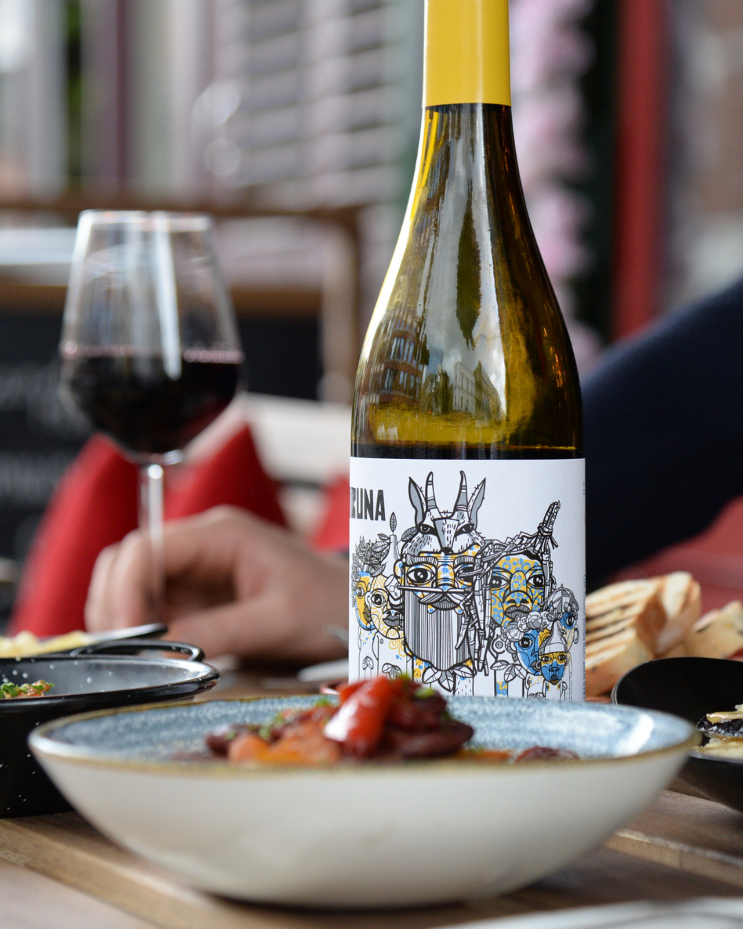 winebarsnearme_spitalfields_shoreditch_liverpoolstreet_68winebarandcellar.png