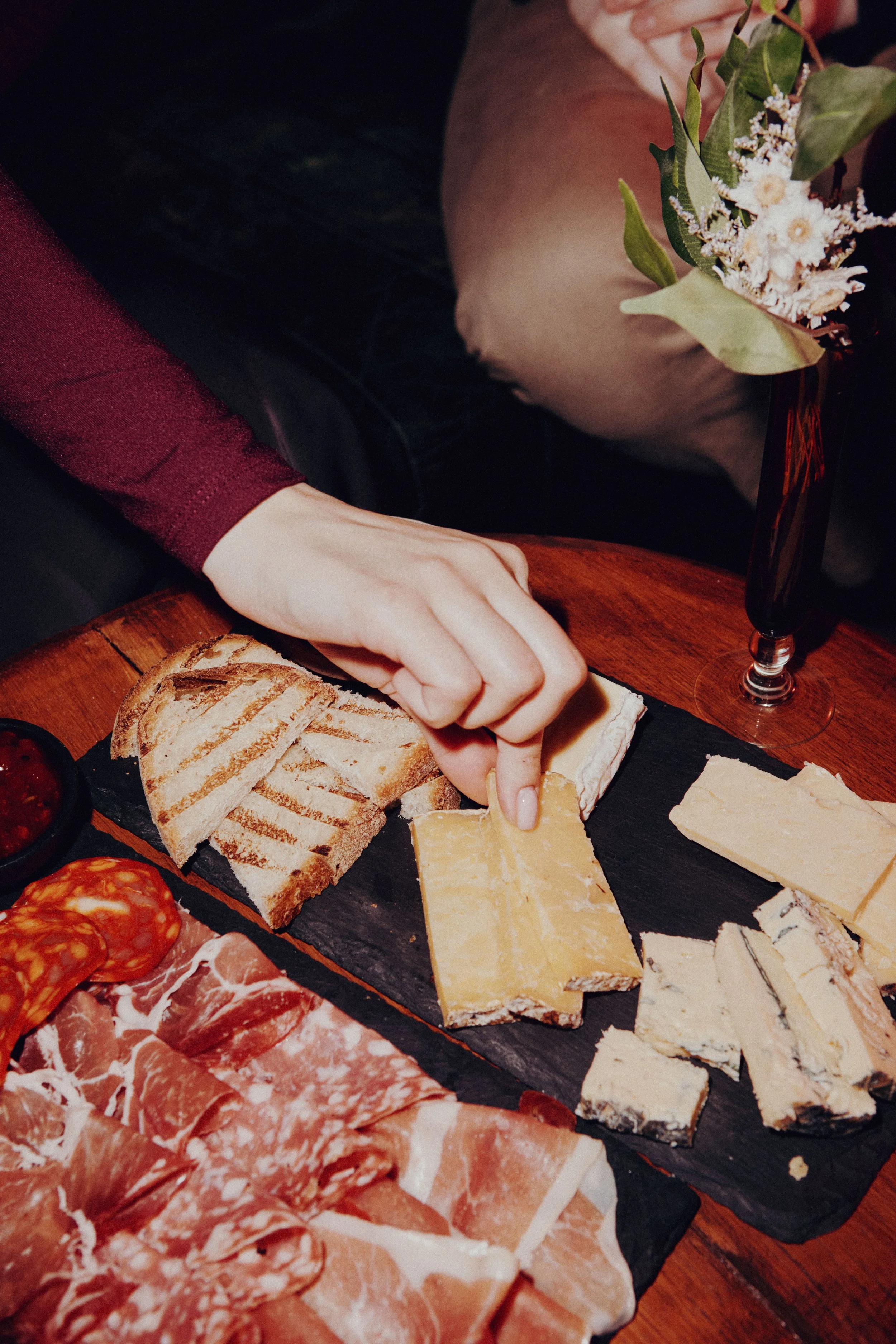 cheese_bars_in_london_68winebarandcellar.jpg