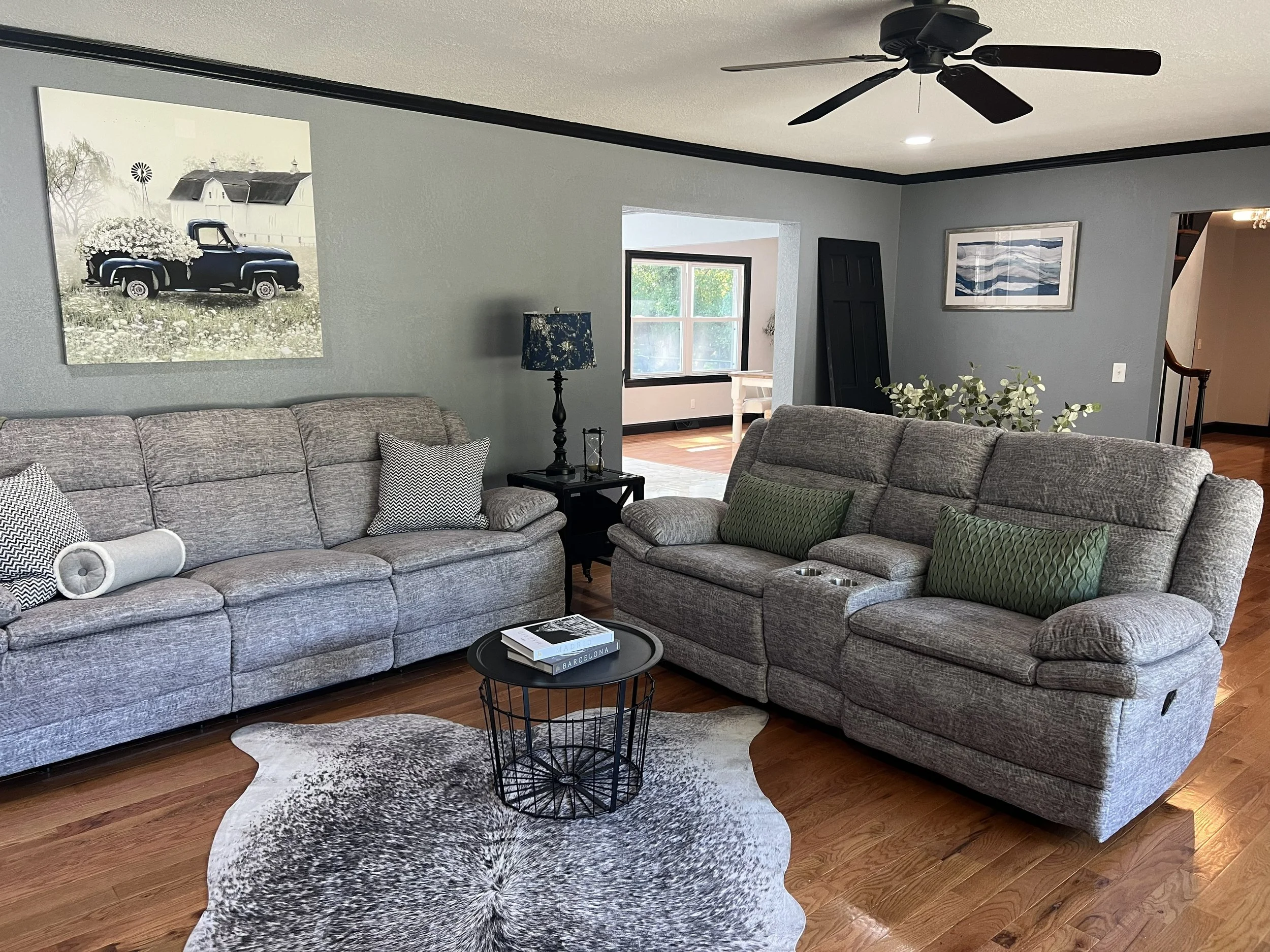 perrysburg-home-staging-living-room.jpg