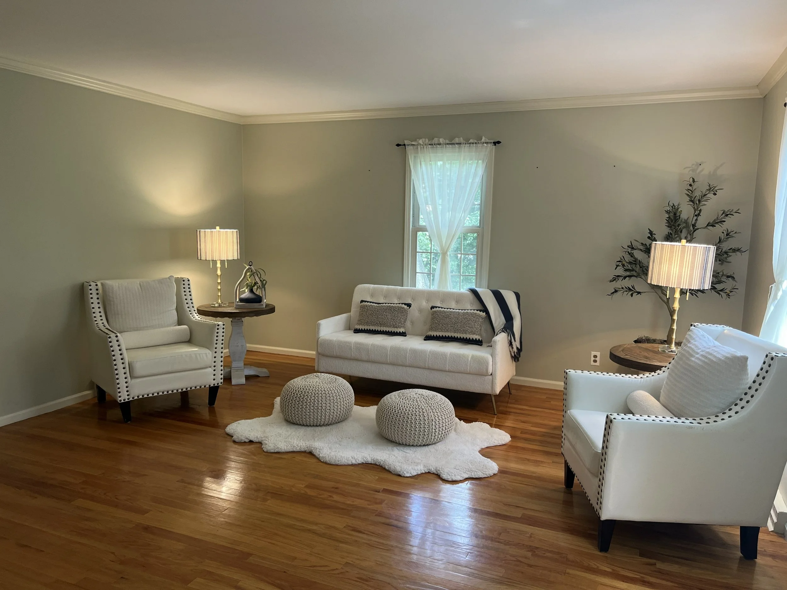 toledo-home-staging-living-room.jpg