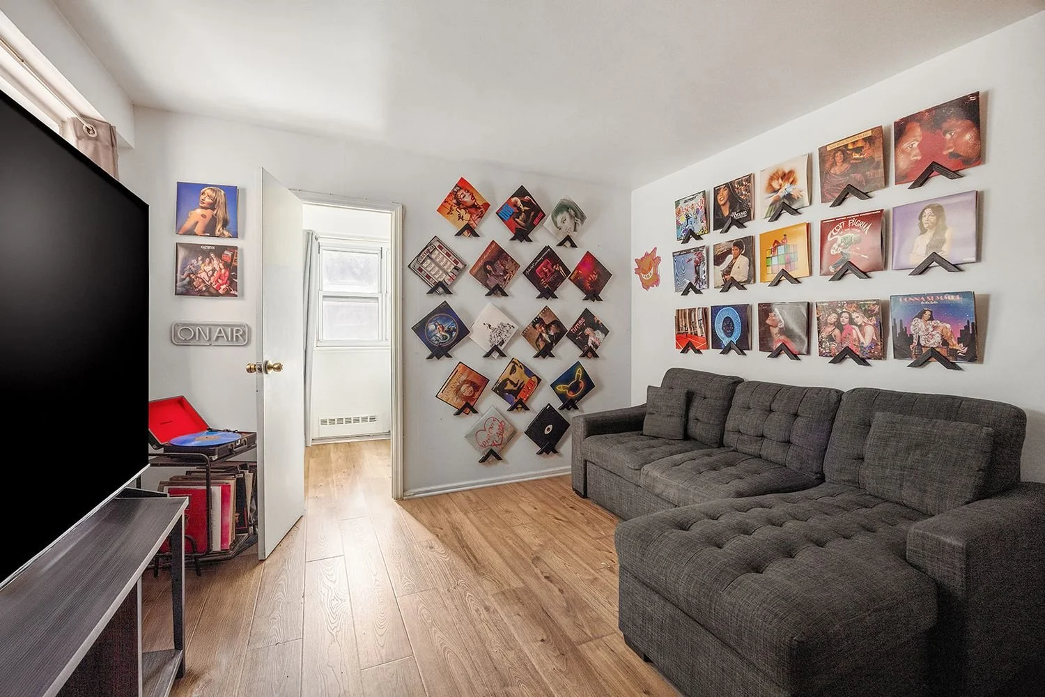  
 175 Willoughby St, #4F  
Downtown Brooklyn  
Studio | 1 Bath 
$394,000
 