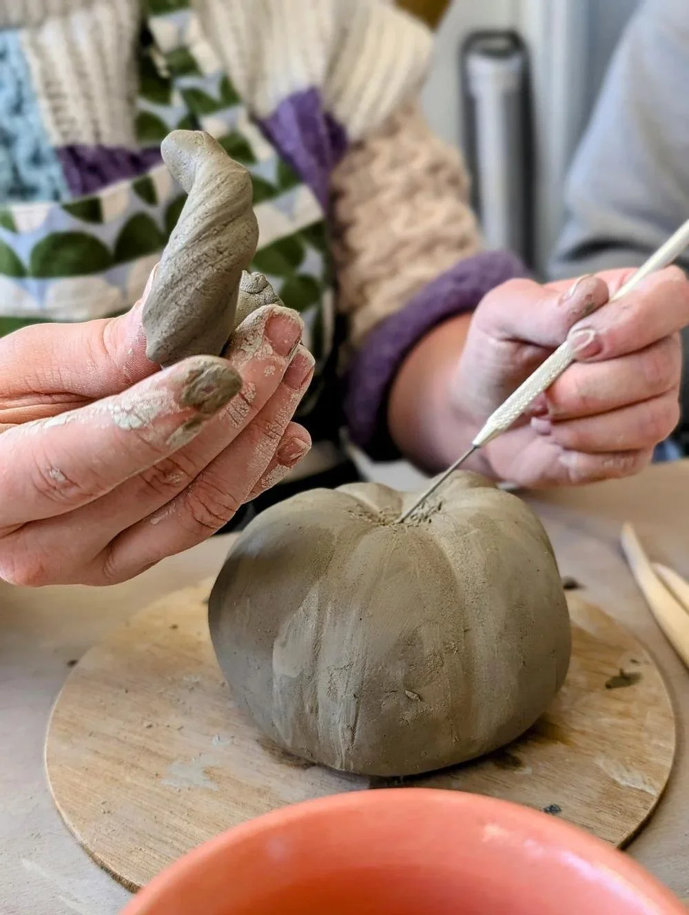 handbuilding-kids-thanksgiving-clay-pumpkins-frisco-mckinney