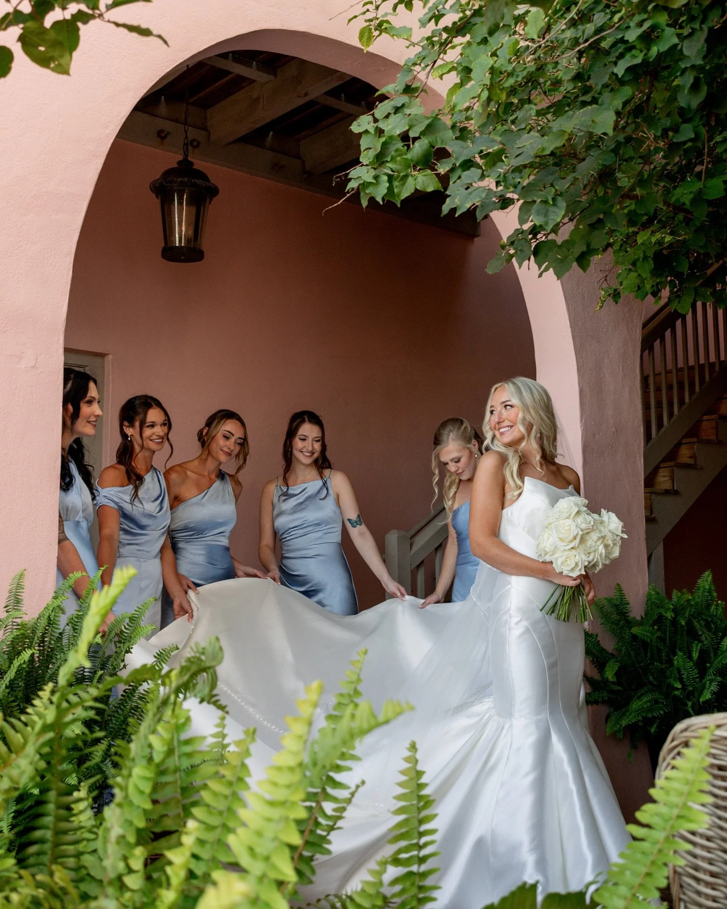 just a girl + her girls
.
.
.
🏷️:
planning: @maggiejaneevents 
venue: @whiteroomweddings 
catering/bar: @whiteroomweddings 
photography: @rileymariephoto_ 
florals: @gwenlovefloraldesign 
hair/makeup: @studiobride @mikalp_beauty @beautyby.ivana904 

