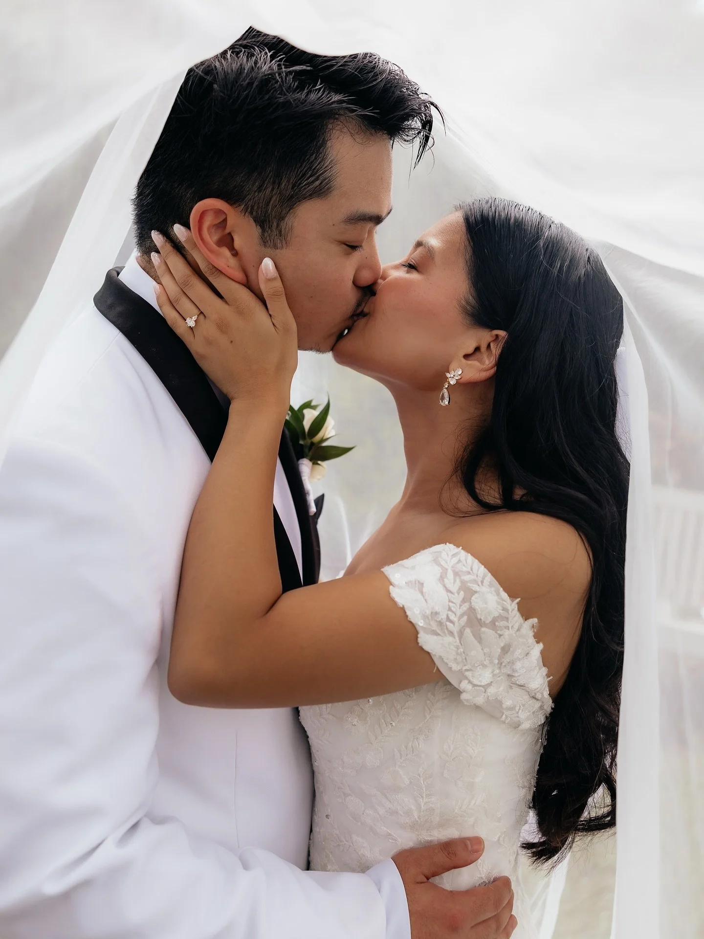 introducing&hellip; mr. and mrs.
.
.
.
🏷️:
Planning + Design: @maggiejaneevents 
Venue: @thegrand721venue 
Catering: @thegrand721venue 
Photo: @graysonashleyphoto 
Video: @grayeastmedia 
Florals: @jacksonvilleflflowermarket @carlstedtsjacksonville 
