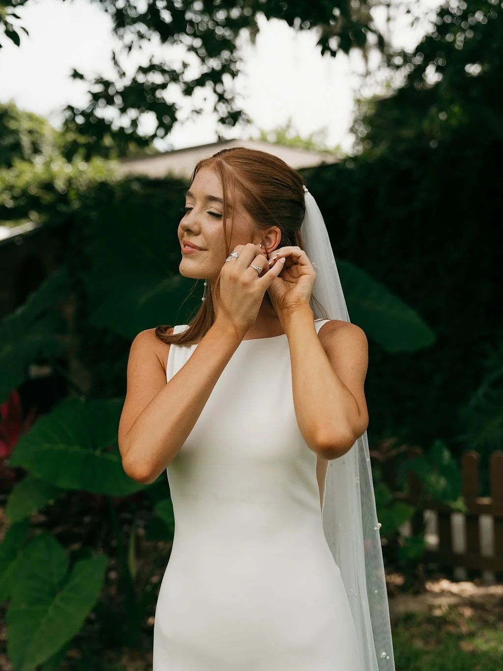 When you realize&hellip; you are the bride
.
.
.
🏷️:
venue: @foyflorida 
planning: @maggiejaneevents 
photo: @savannahsladephotography 
florals: @wreathsbylee 
catering: @tacolujaxbeach 
rentals: @stjohnsilluminations 

#weddingplanner #staugustinew