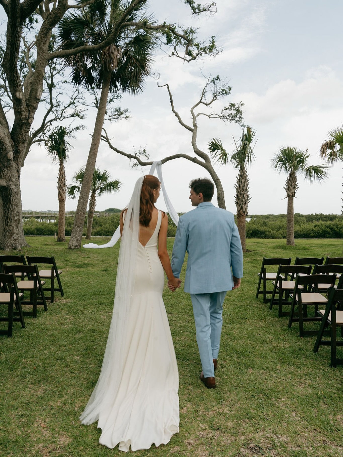 Hi bride! 

Engagement season is HERE. Aka the time between Thanksgiving and Valentine&rsquo;s Day when so many &ldquo;yes&rsquo;s&rdquo; are said and wedding planning begins.

If you just got engaged (or feel that proposal coming 😉), now is the per