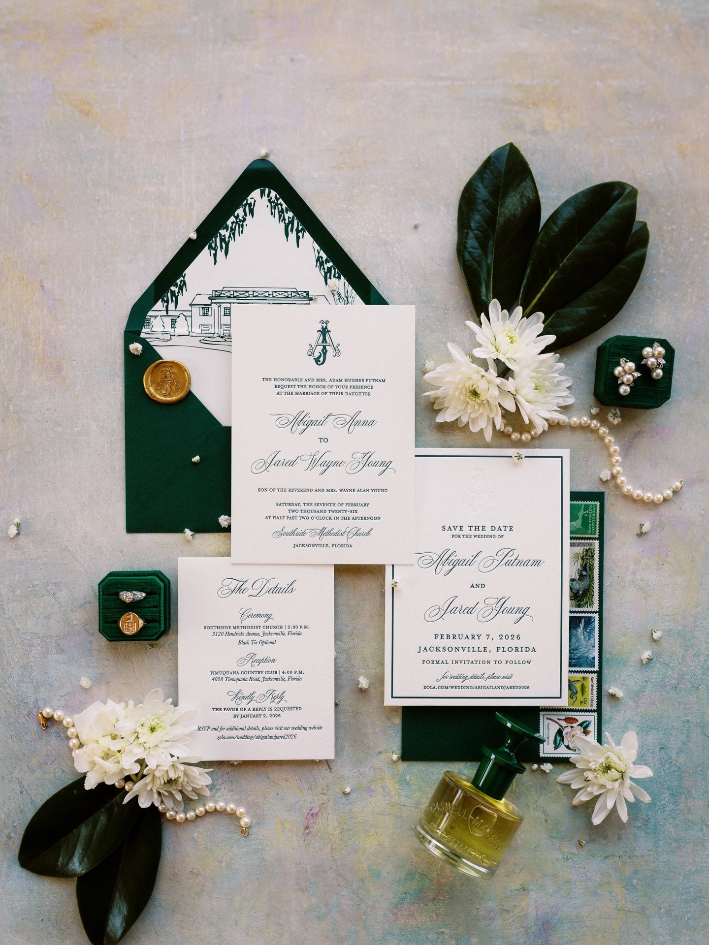 Timeless design isn&rsquo;t created. It&rsquo;s collected, layered, and deeply personal.

For this wedding, every detail carried meaning.
Magnolia leaves that felt like home.
Family heirlooms woven throughout the day.
A lace linen passed down with hi
