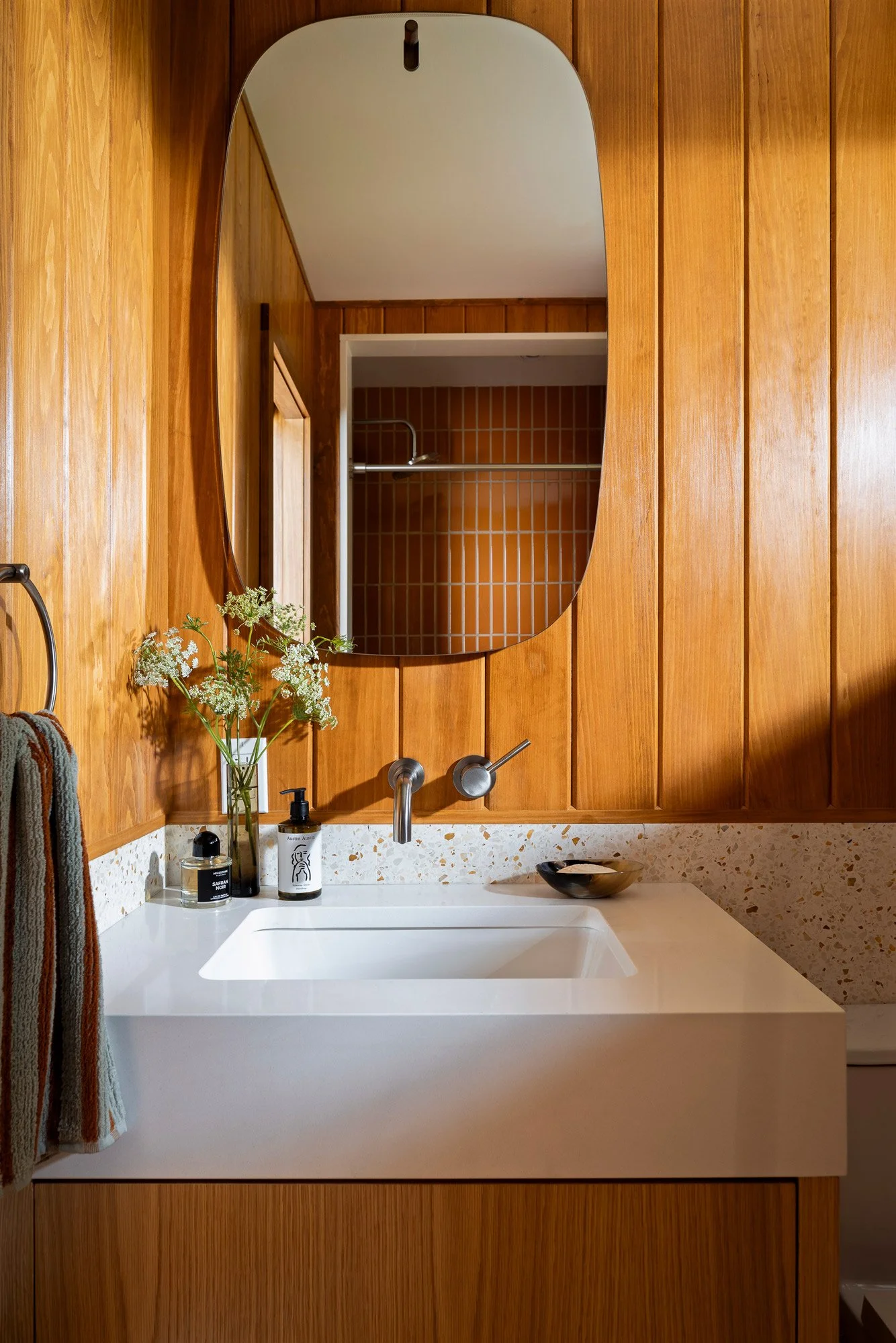 26.003_GF_LakeShore-web-2.jpg
