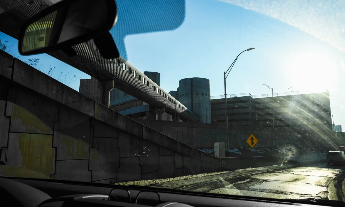 M 10, exiting Detroit