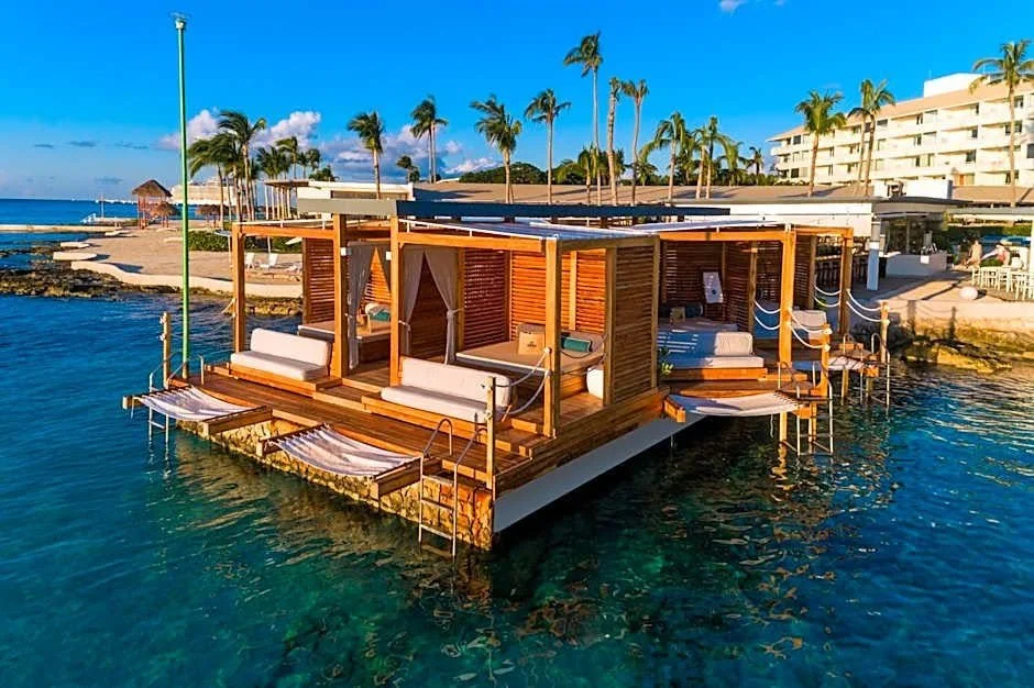 Intercontinental-cabanas.jpg (Copy)