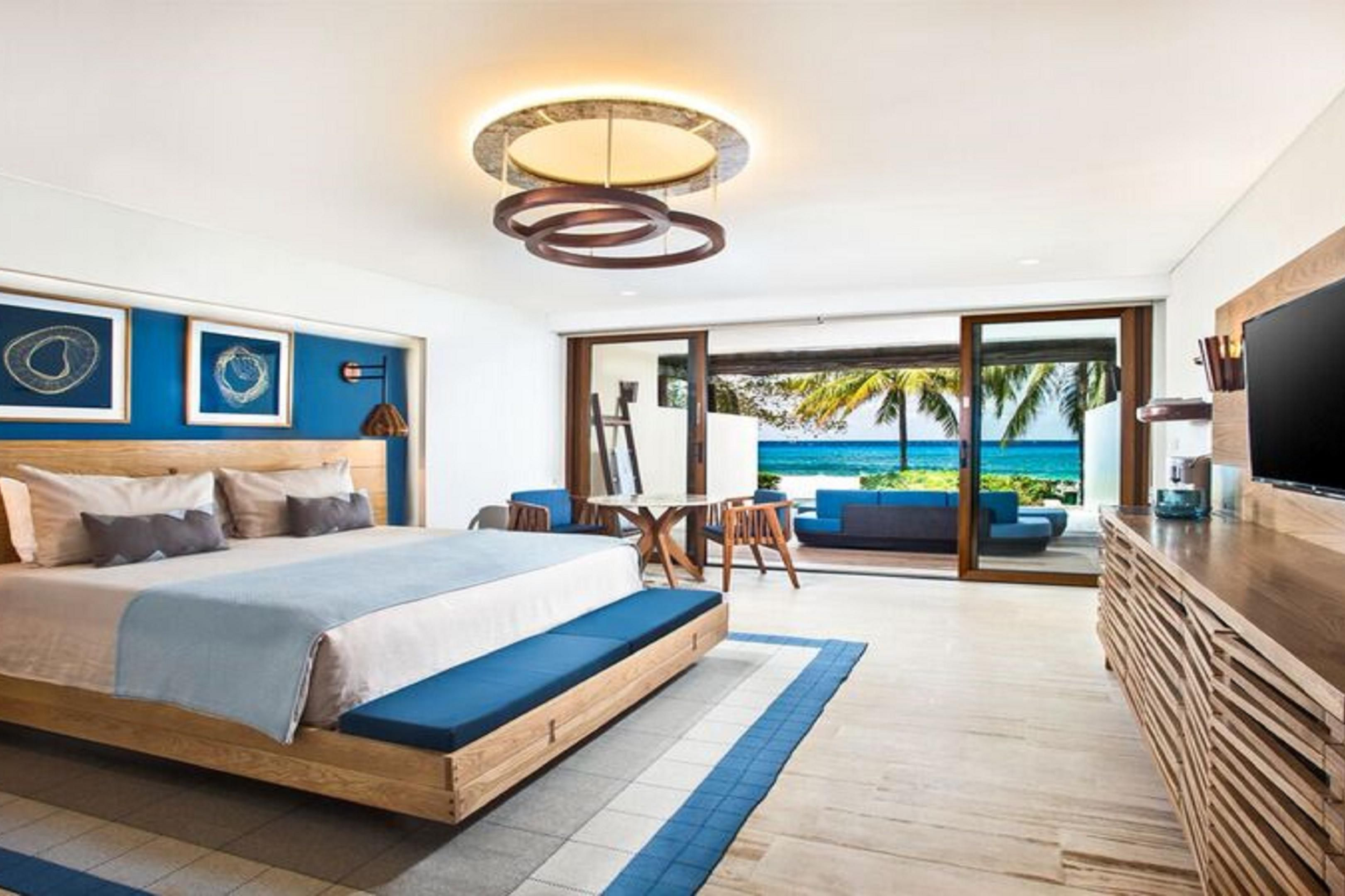 Premium Seafront Room: 1 King