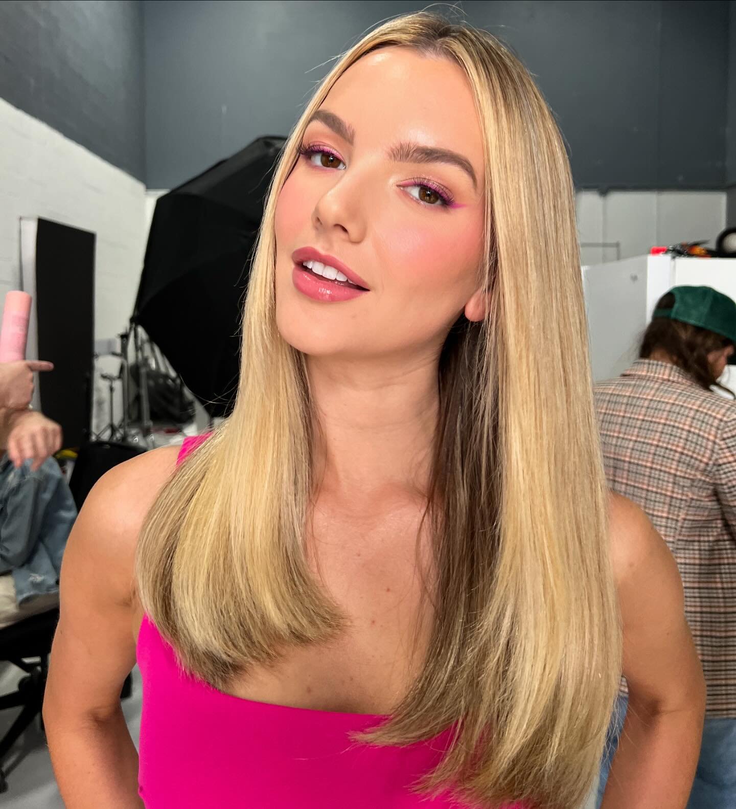 We had so much fun glamming @alexandrabaron 🩷 

.
.
.
#miamimua #miamimakeupartist #miamimakeup #miamiweddings #miamiweddingmakeup #miamibridalmakeup #miamibrides #model #mua