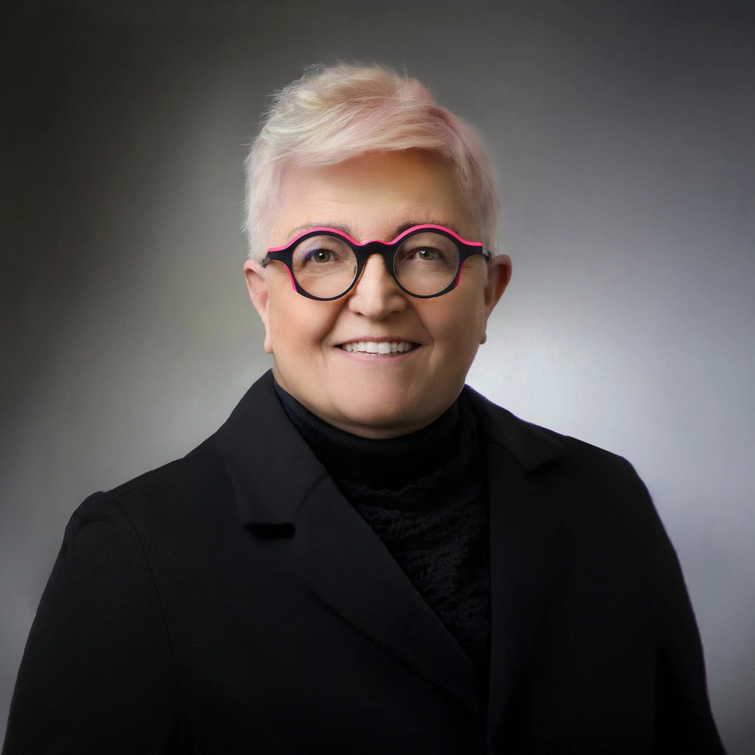 Angie Gelinas</span>