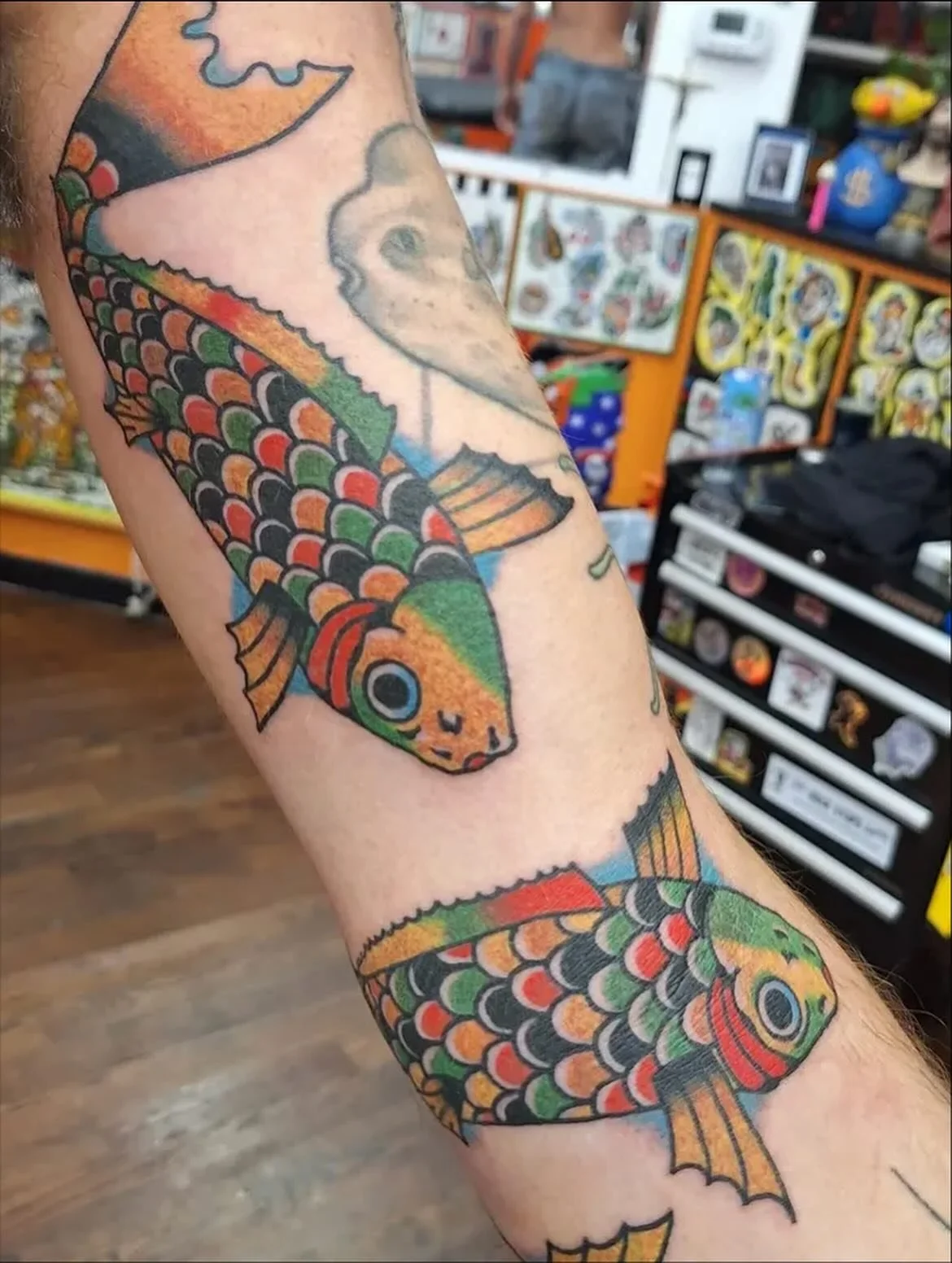 🐠Fresh and healed fish by @shaky__j to book with @shaky__j walk-in dm the shop or J directly, email, text, call or use our website! See you soon 🐠
❤️&zwj;🔥247 Wilson Avenue Brooklyn NY 
🚗 Lots of free street parking 
🚂J,M,L trains 
🚌B60 B54 bus
