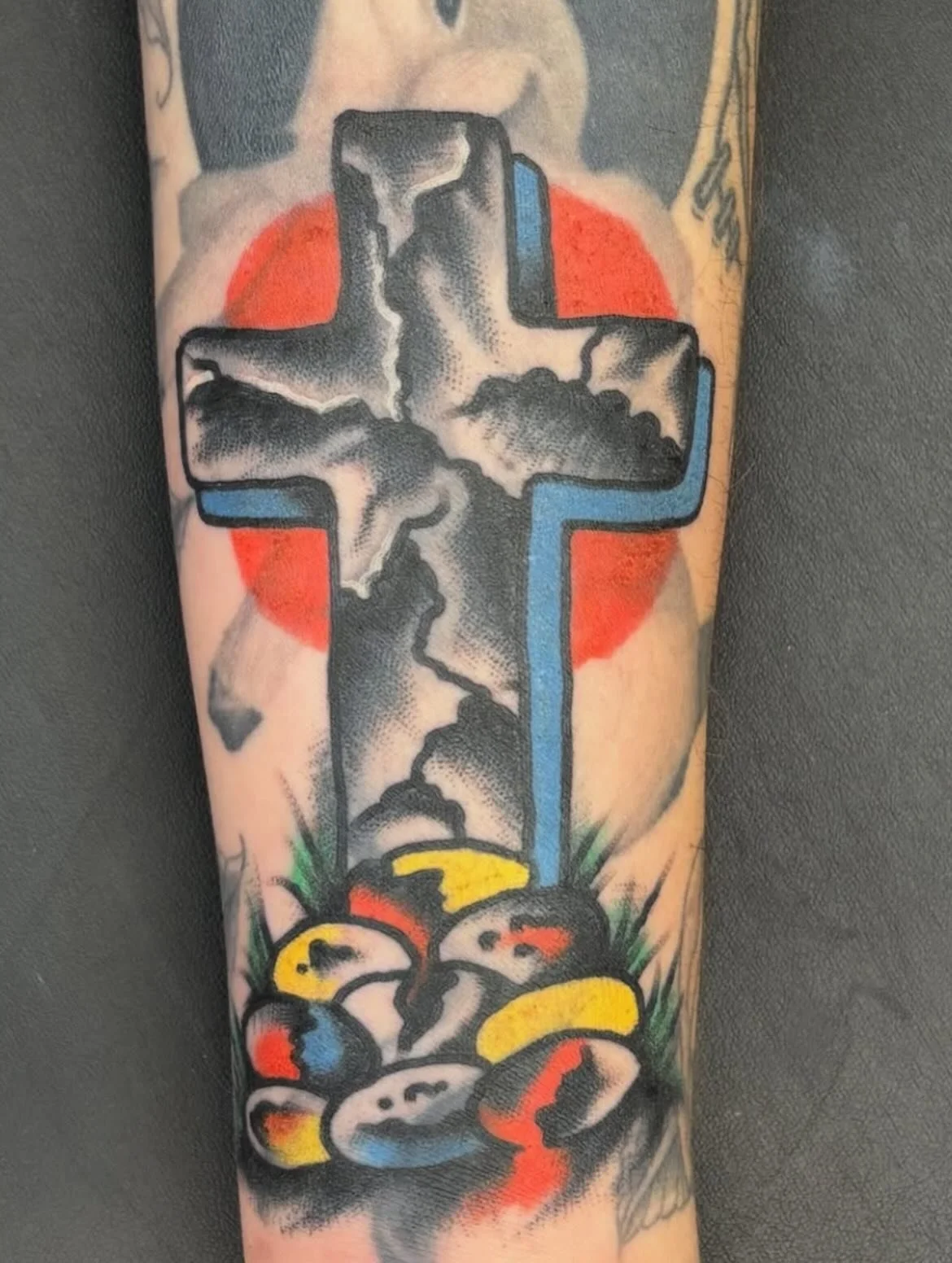 🚨🩸 @draws_on_you  is back this month for a short time!! MAY-13th-18th contact Rory directly to book or call@the shop and don&rsquo;t miss out!! 🩸🚨
247 Wilson Ave Brooklyn NY
718-344-4711
See you soon!