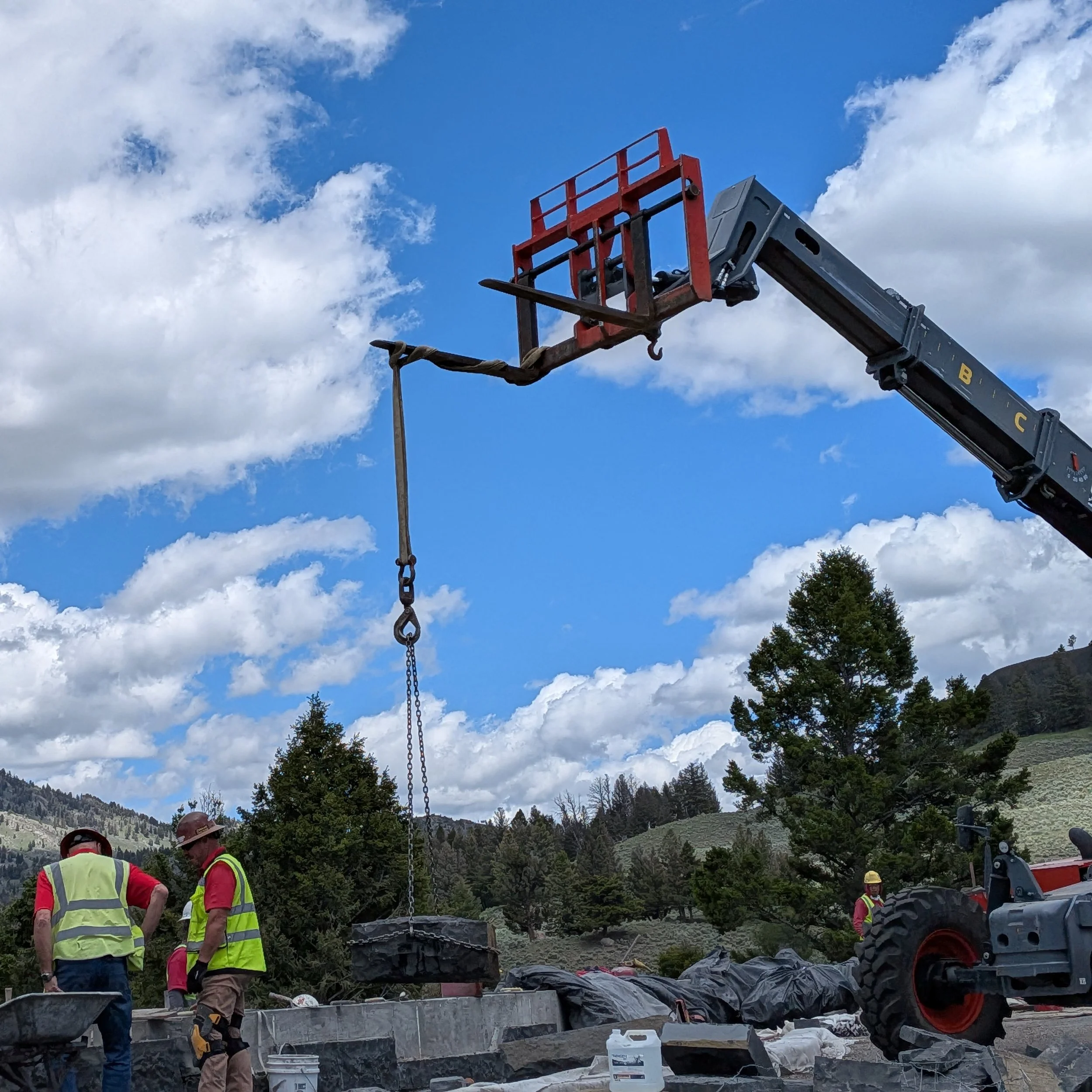 Do You Load Your Forklifts Properly