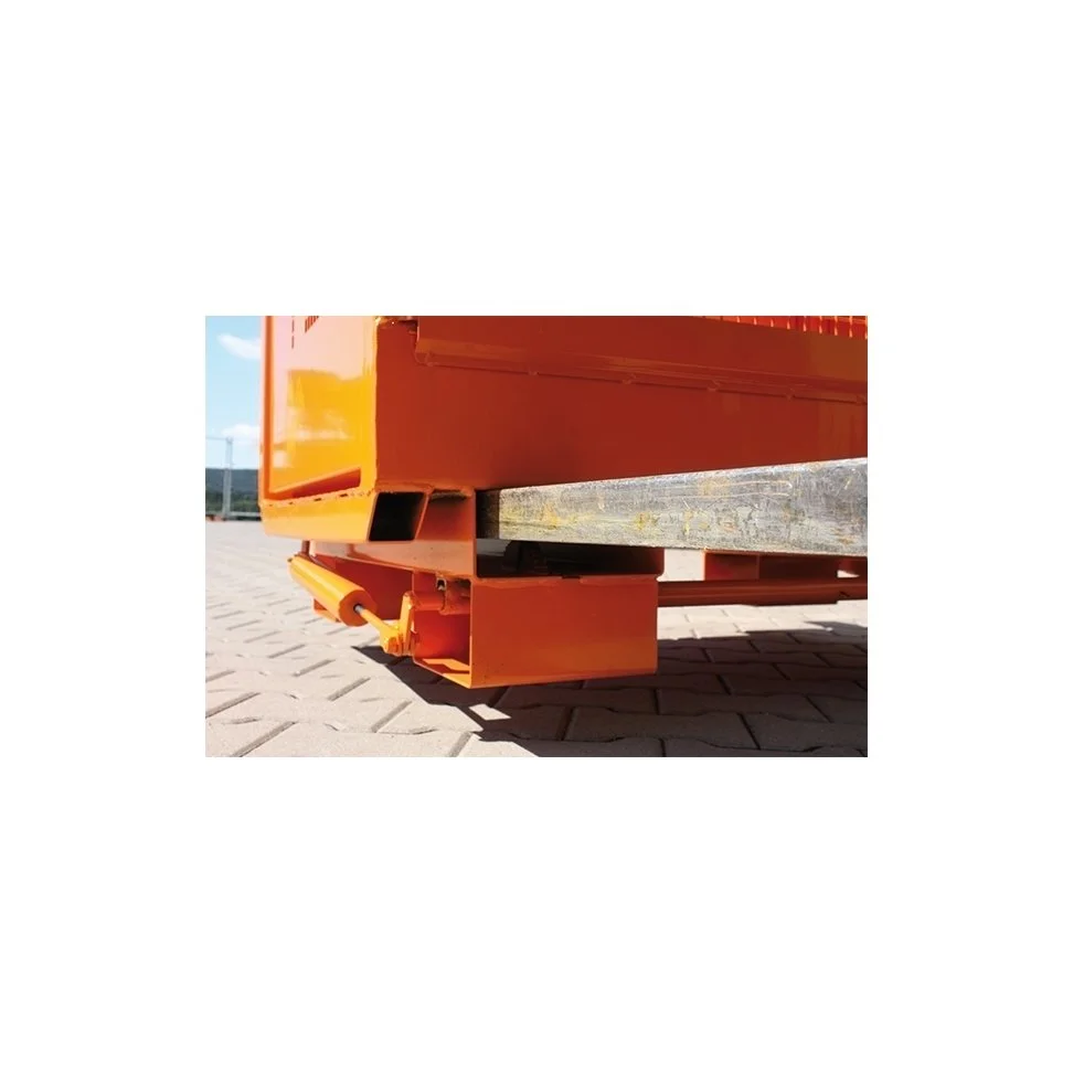 Eichinger forklift work platform that is also suitable for crane use. The format is 1:1