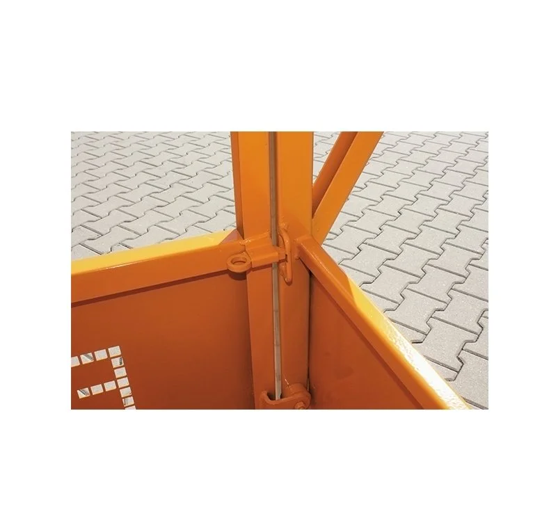 Eichinger crane man basket gate latch system. The photo format is 1:1