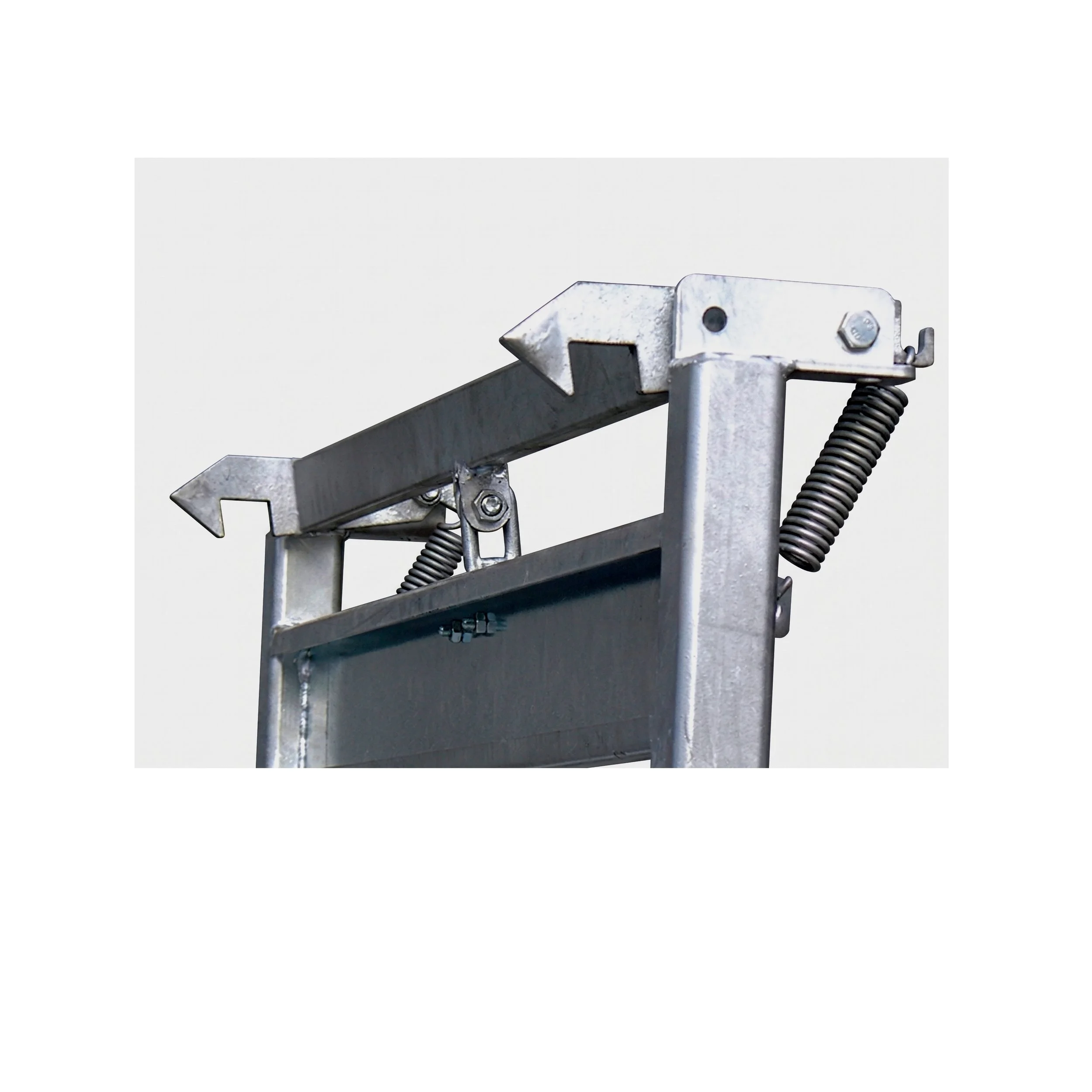 2095 latching system on white background 1to1.jpg