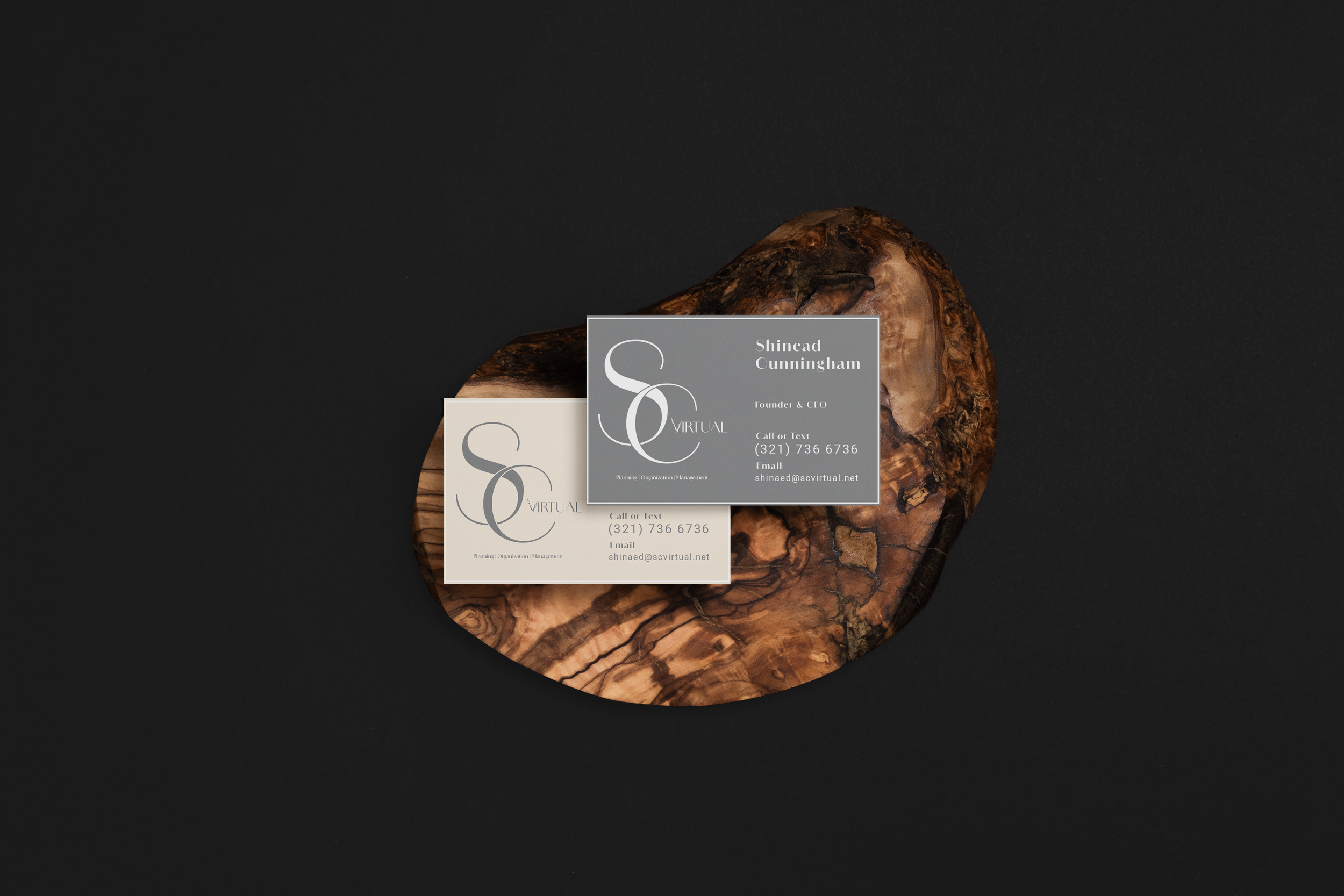 Two_Business_Cards_Mockup2.png