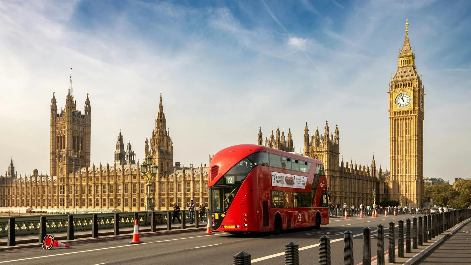 Big Ben and the Houses of Parliament at dusk