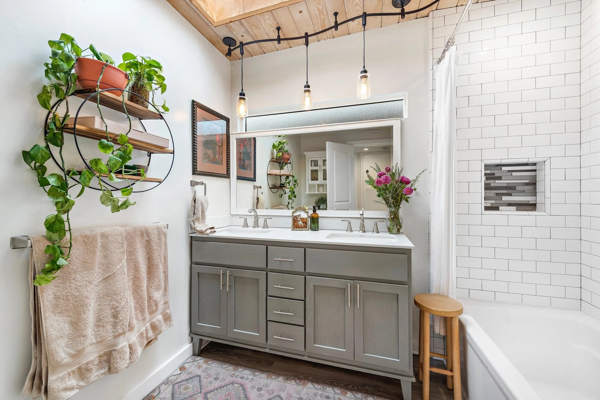 Should You Sell Your Broomfield Home Without an Agent in 2026?