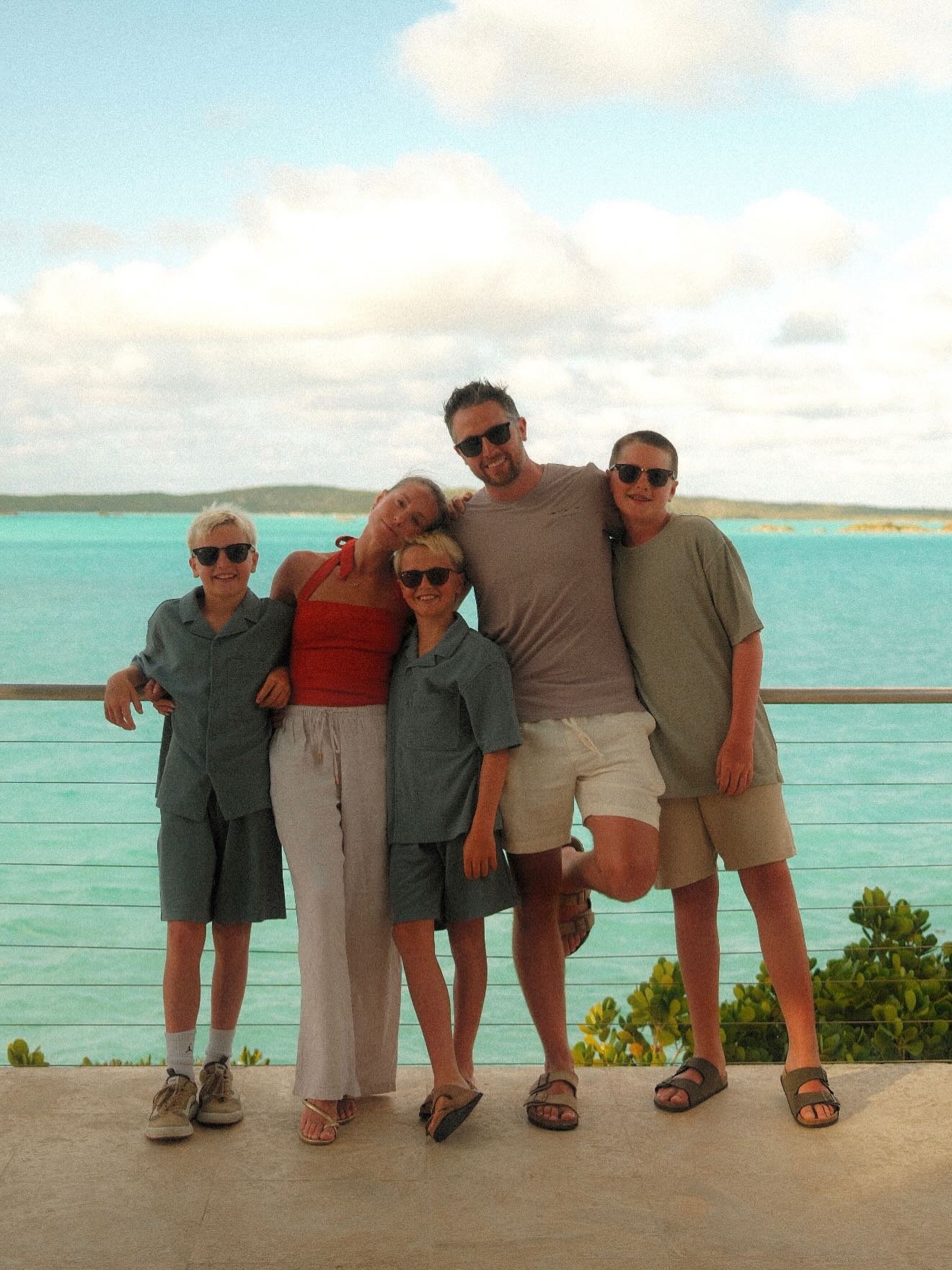 A family vacation for the books 🌴✈️📸🌞