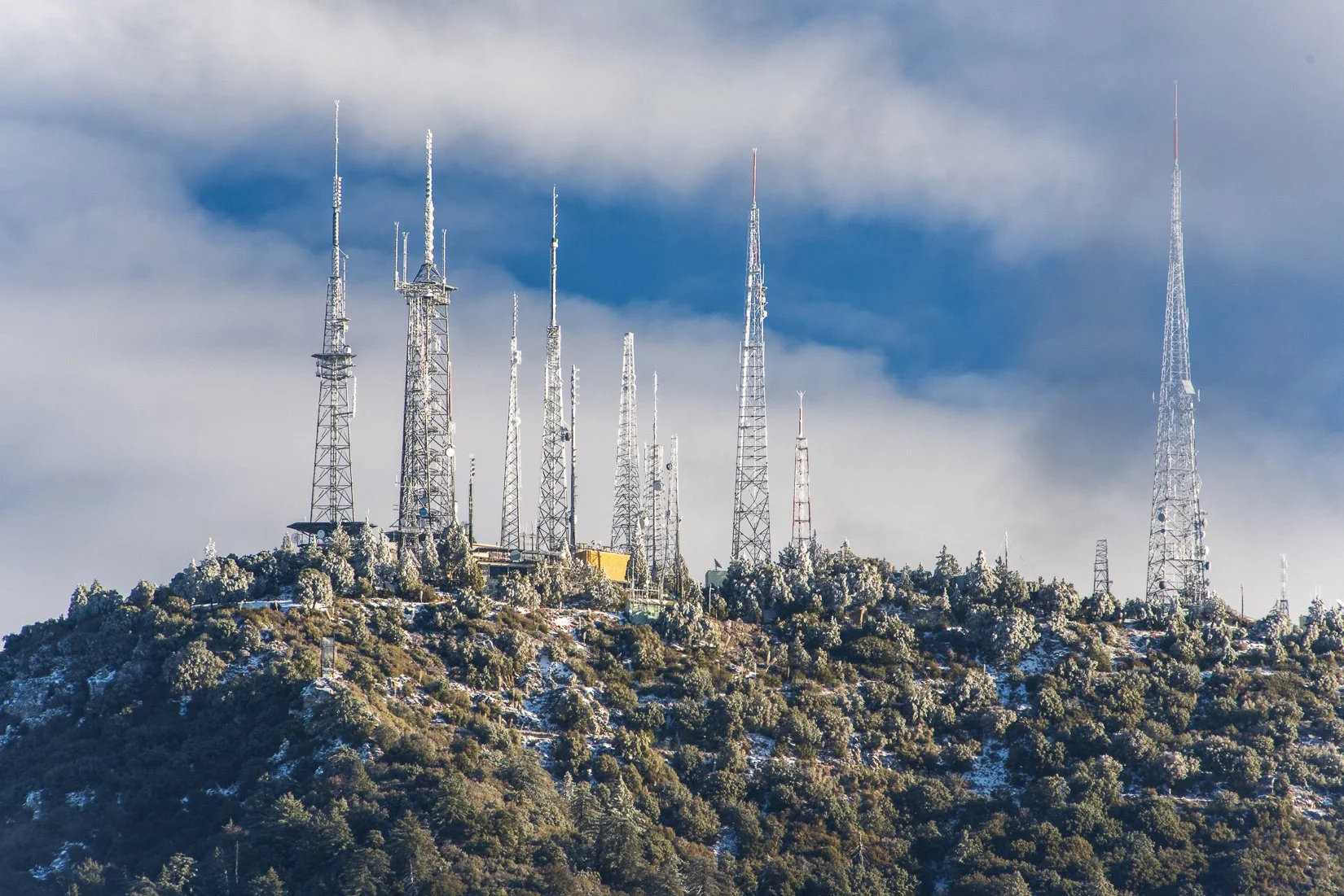 Mt Wilson in snow 12-28-21-4267.jpg
