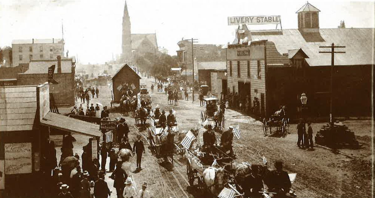 Explore Historic Old Pasadena at Twilight 