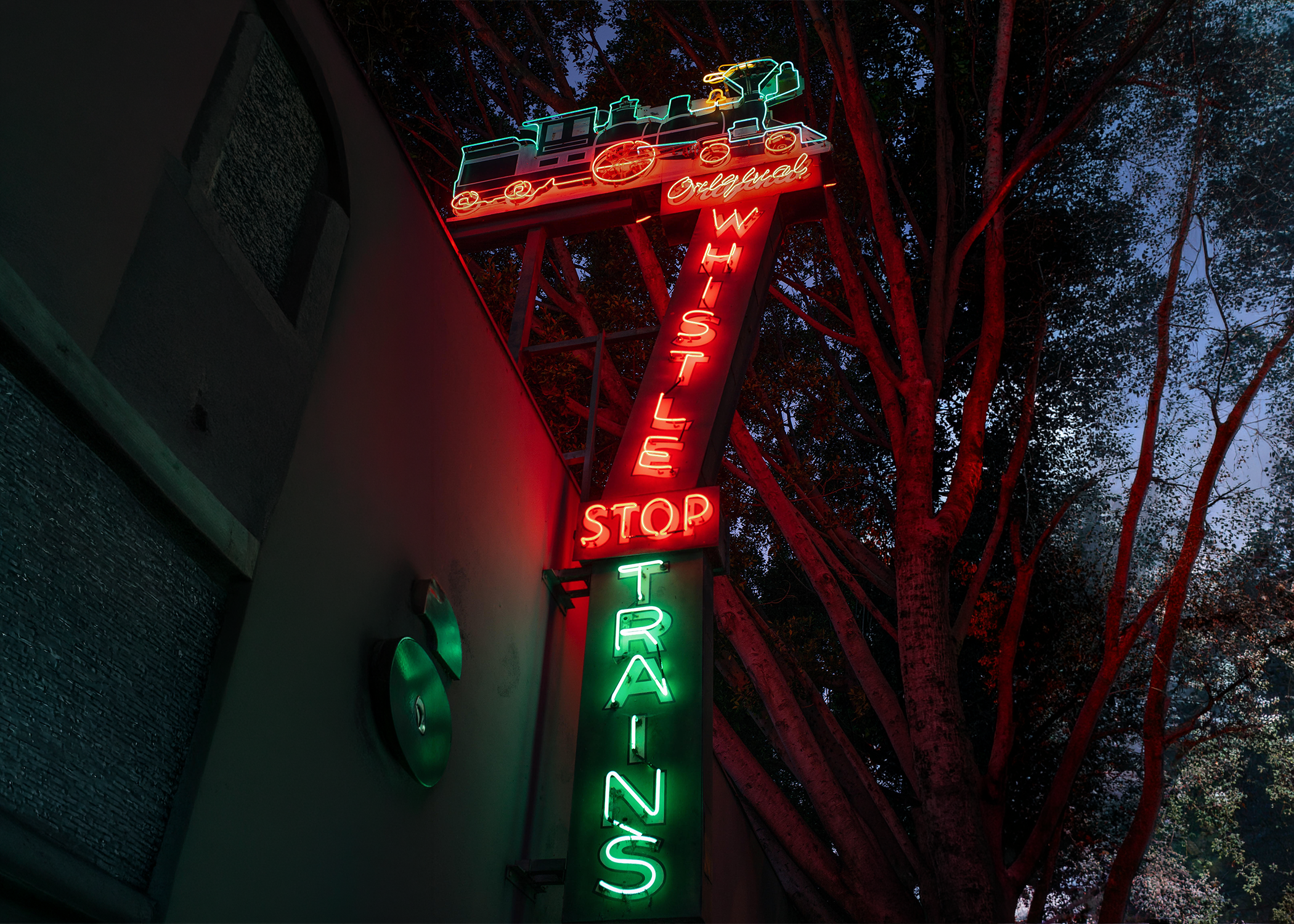 Lighting the Way: An Evening with the Museum of Neon Art