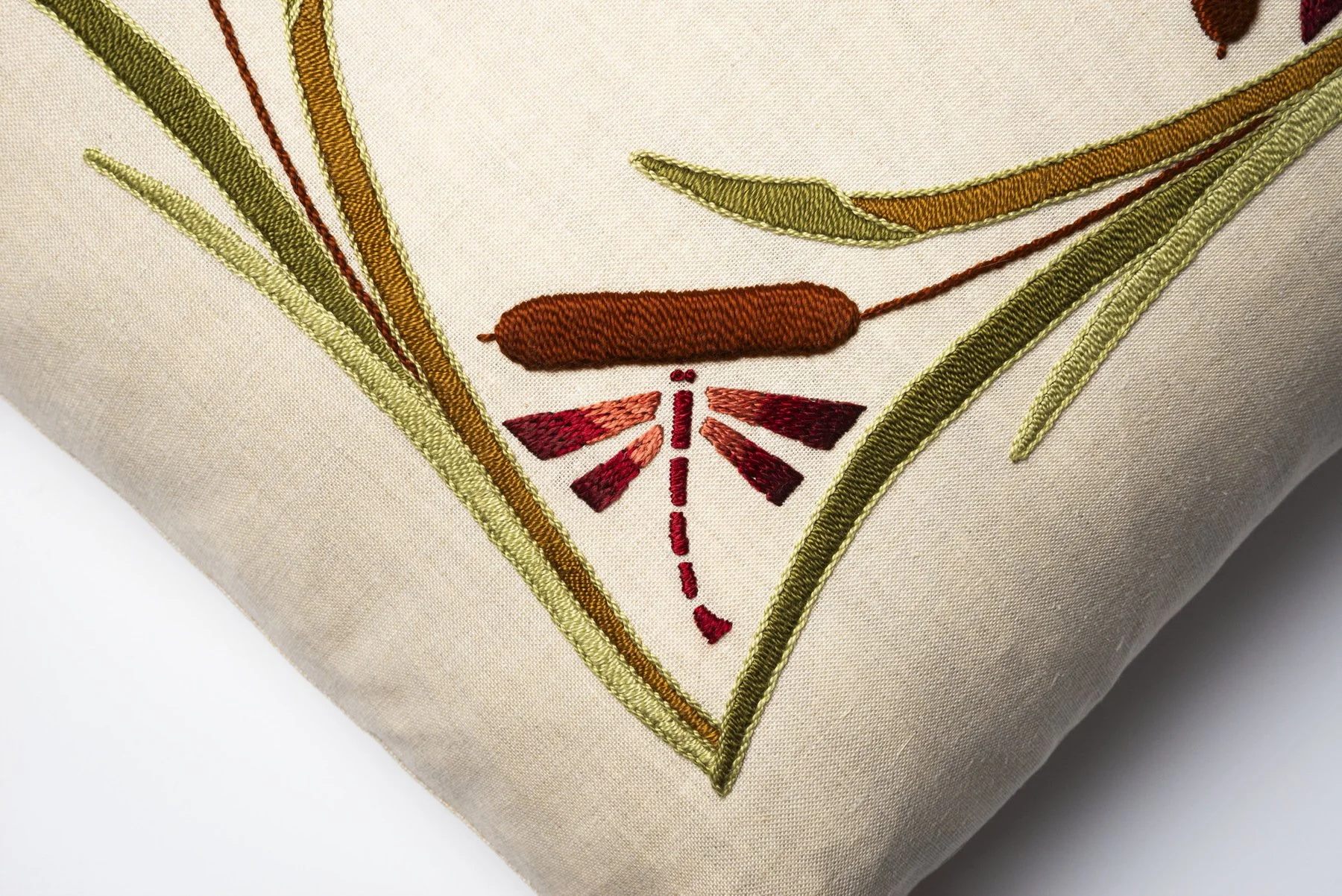20260728_dragonfly_pillow_32587.JPG
