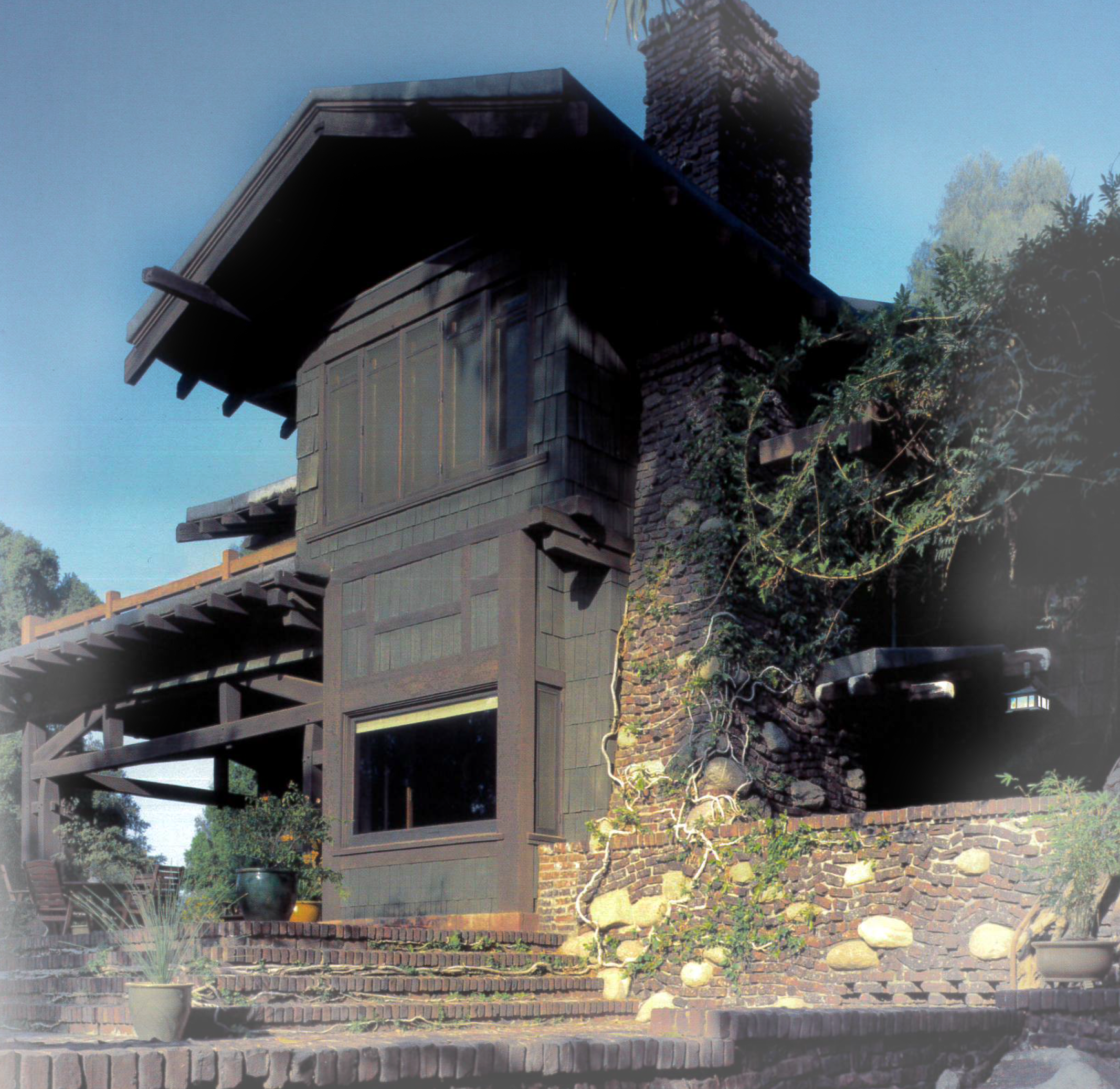 Duncan-Irwin House and Neighborhood Tour