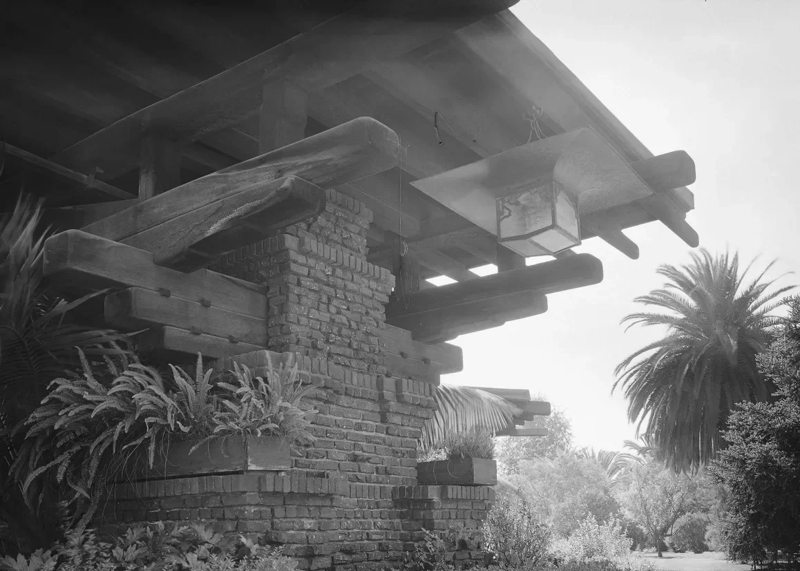 Tour the Blacker House Exterior with John Ripley
