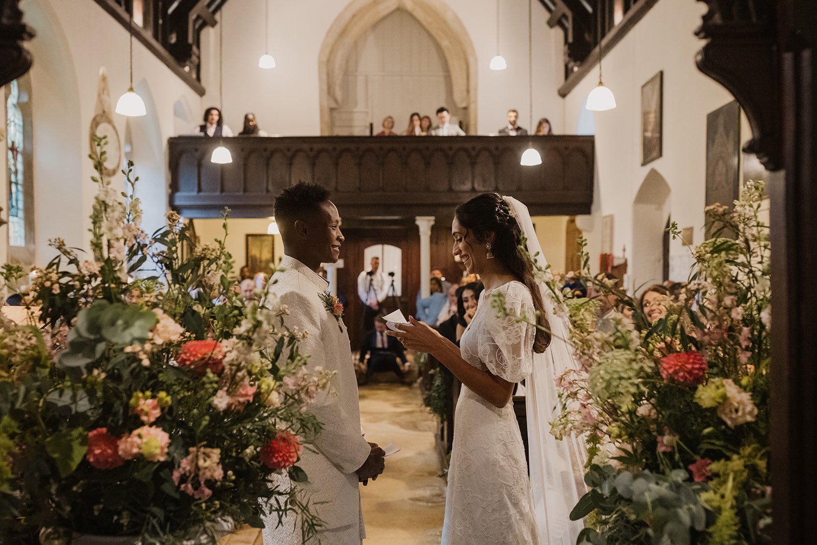 Ceremony flowers
Cotswold wedding florist
(Photo. Victoria Somerset-How)