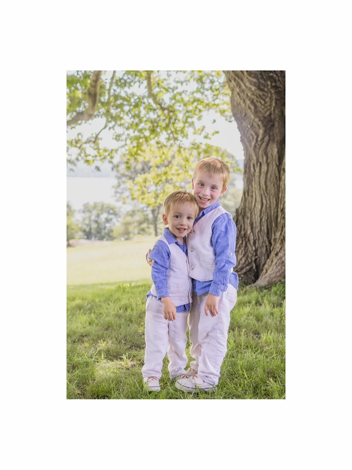 Family Session &mdash; July 2025

#portraitphotography #familyphotoshoot #photographer #photography #siblingphotos #family #portraitshoot #portraitphotographer #photoshoot #candidphotography  #kidsphotography #portraitsession #familyportraits