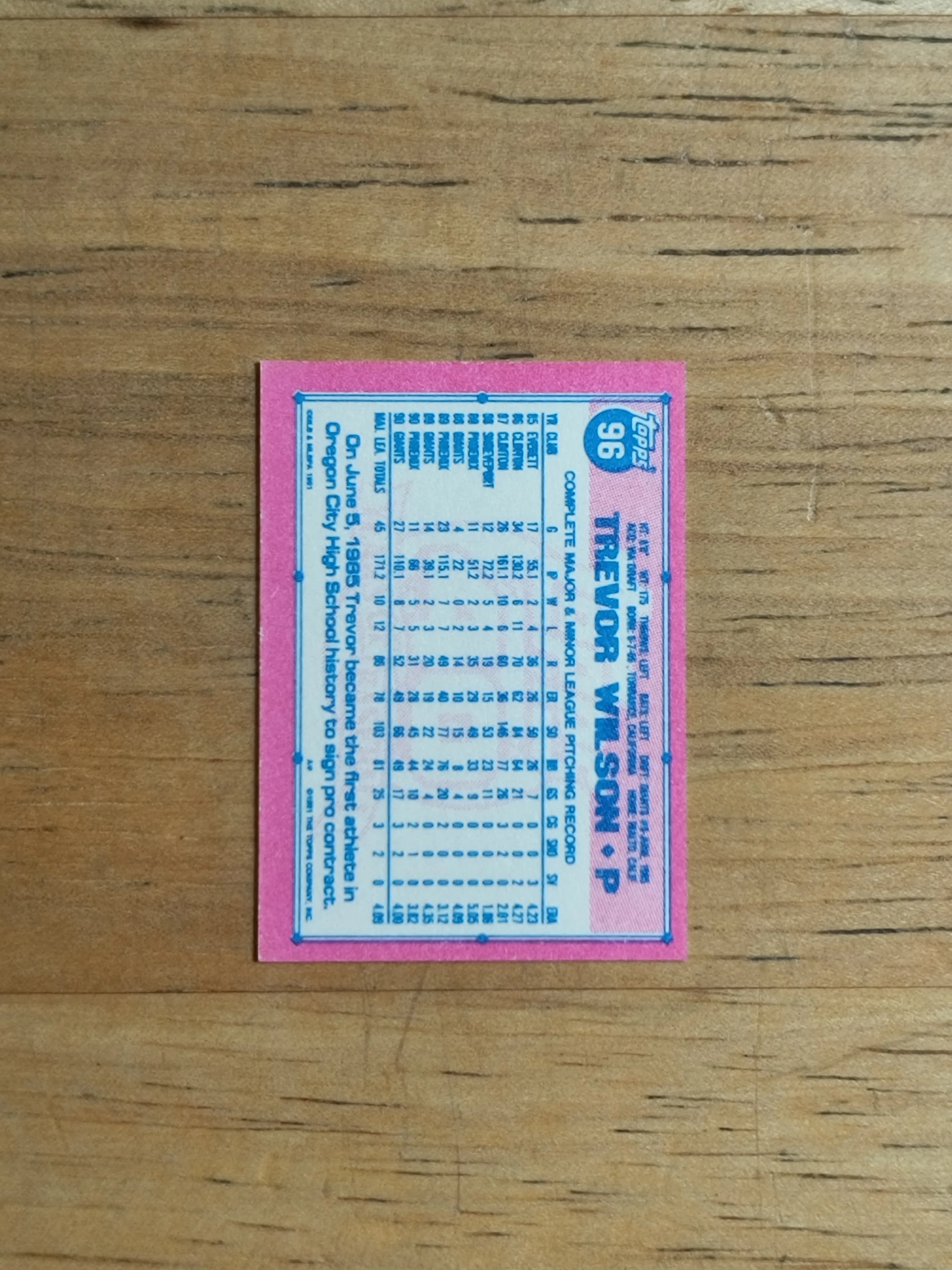 197352b.jpg