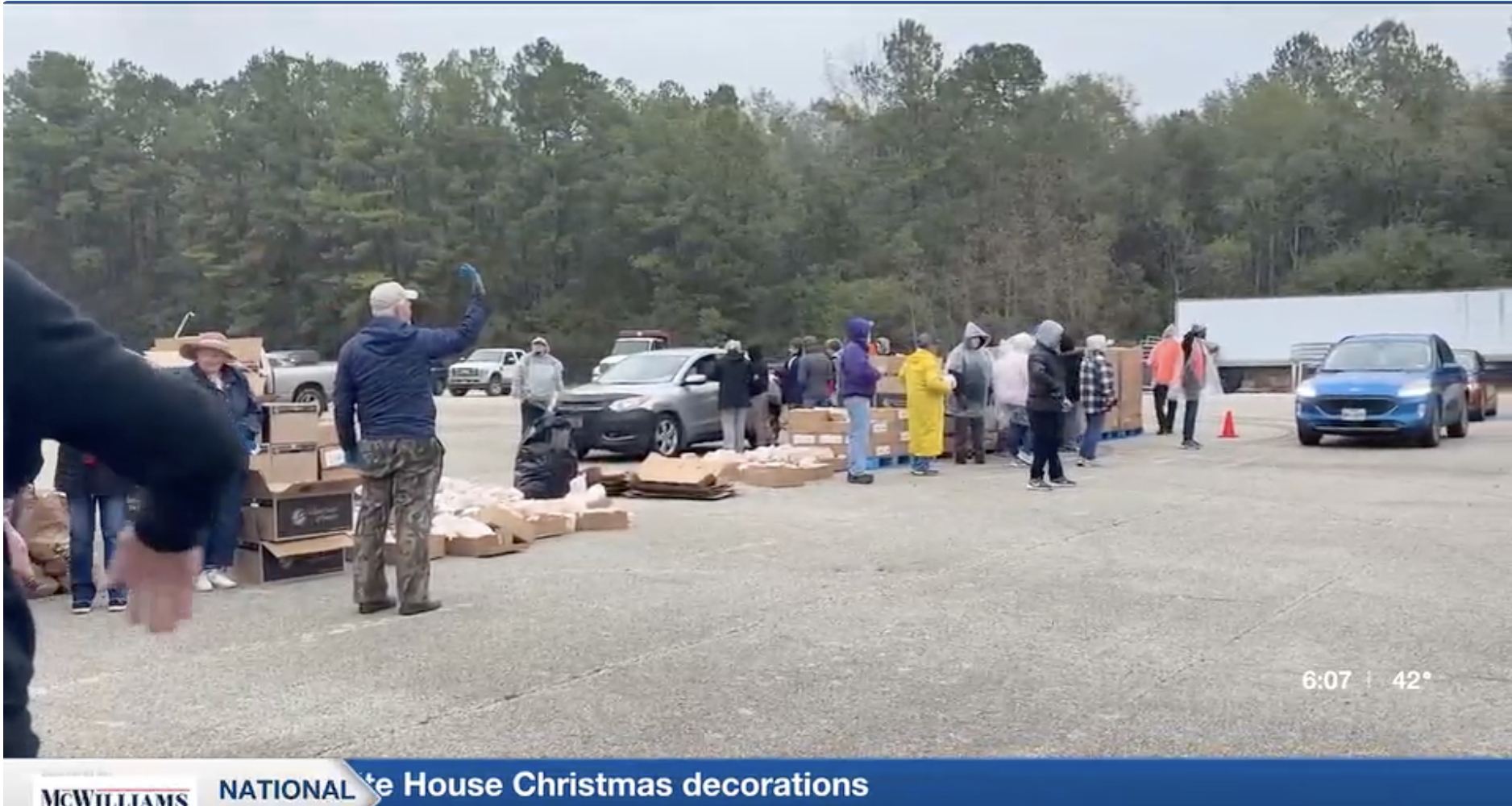 Volunteers Serve 1000 Families at East Texas Food Bank Event