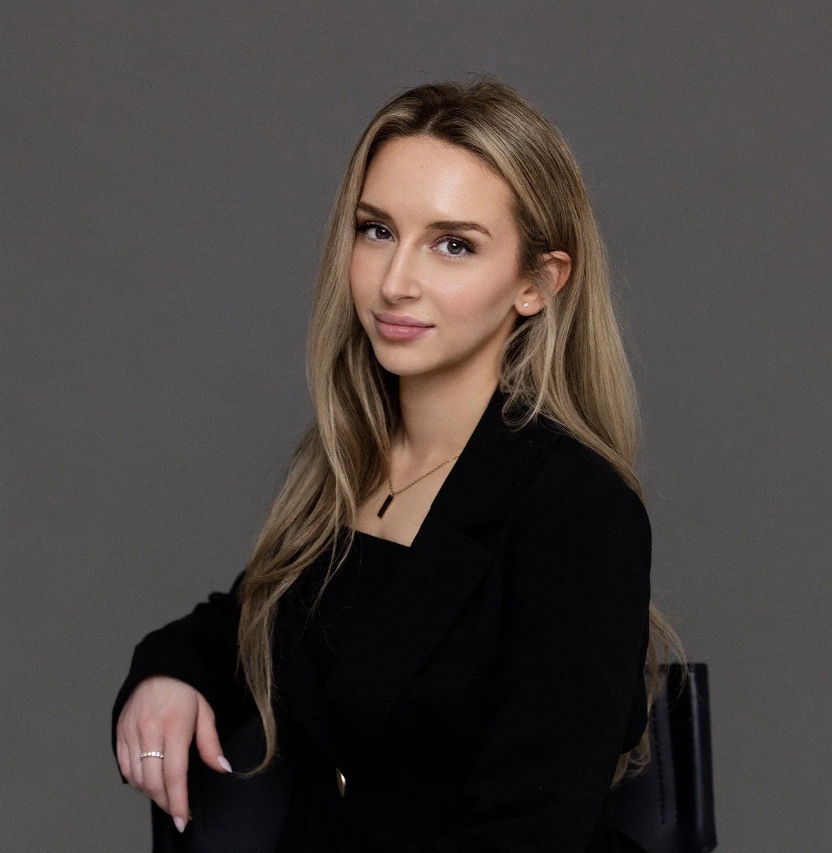 Roberta “RJ” Kirchner, AMFT