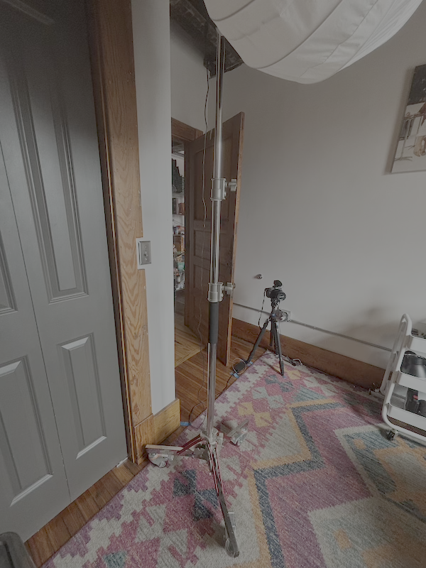podcast latern light rolling stand