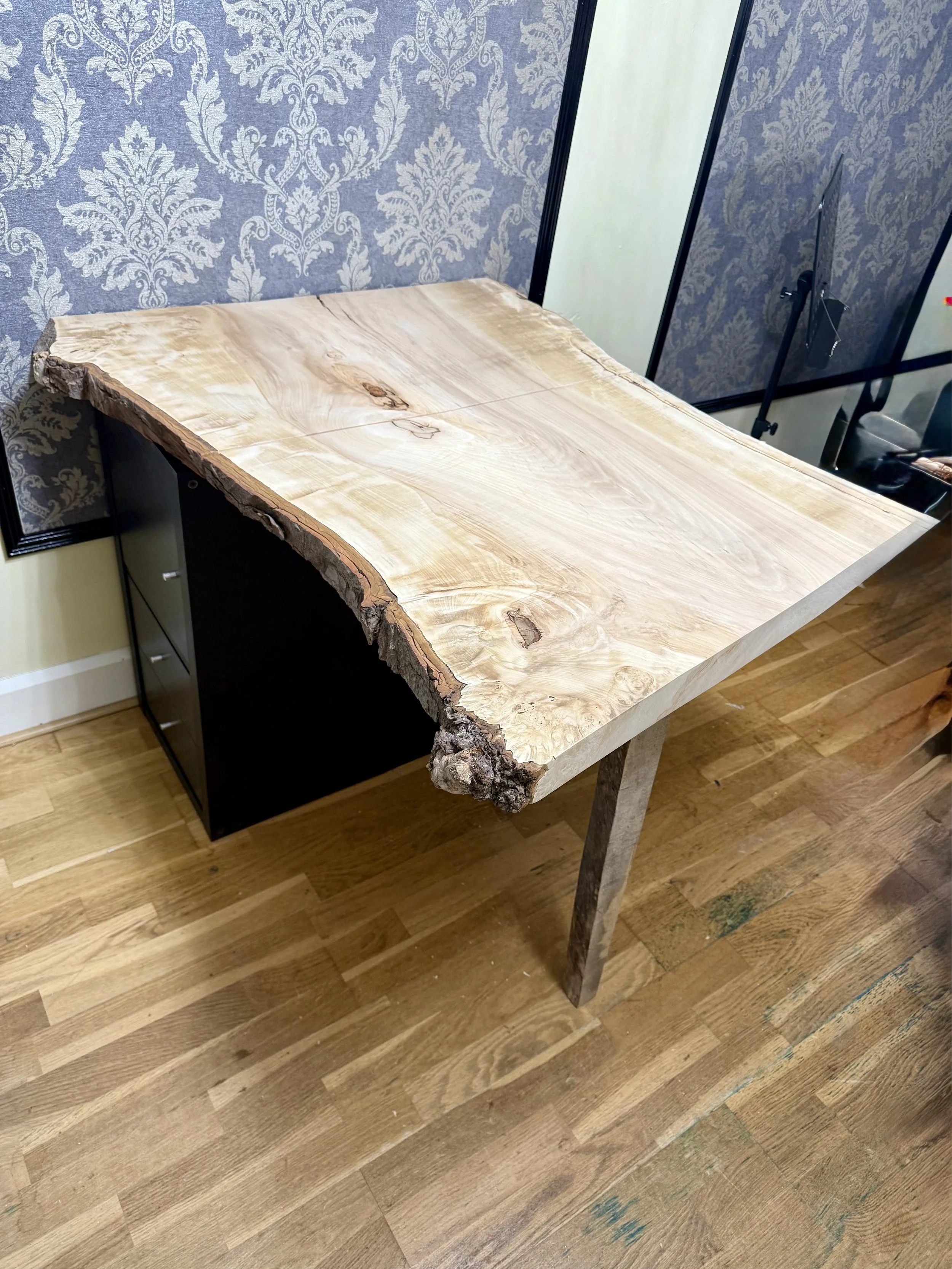 Leaf Table
