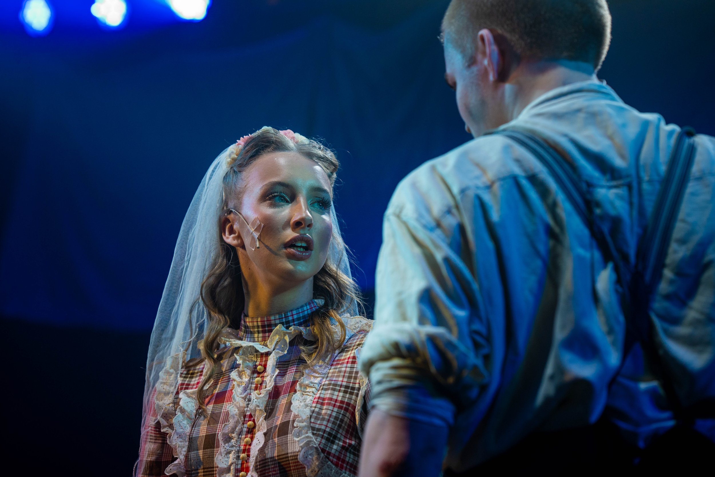 Tring Park Oaklahoma Pt 4 star 2Mb-15.jpg